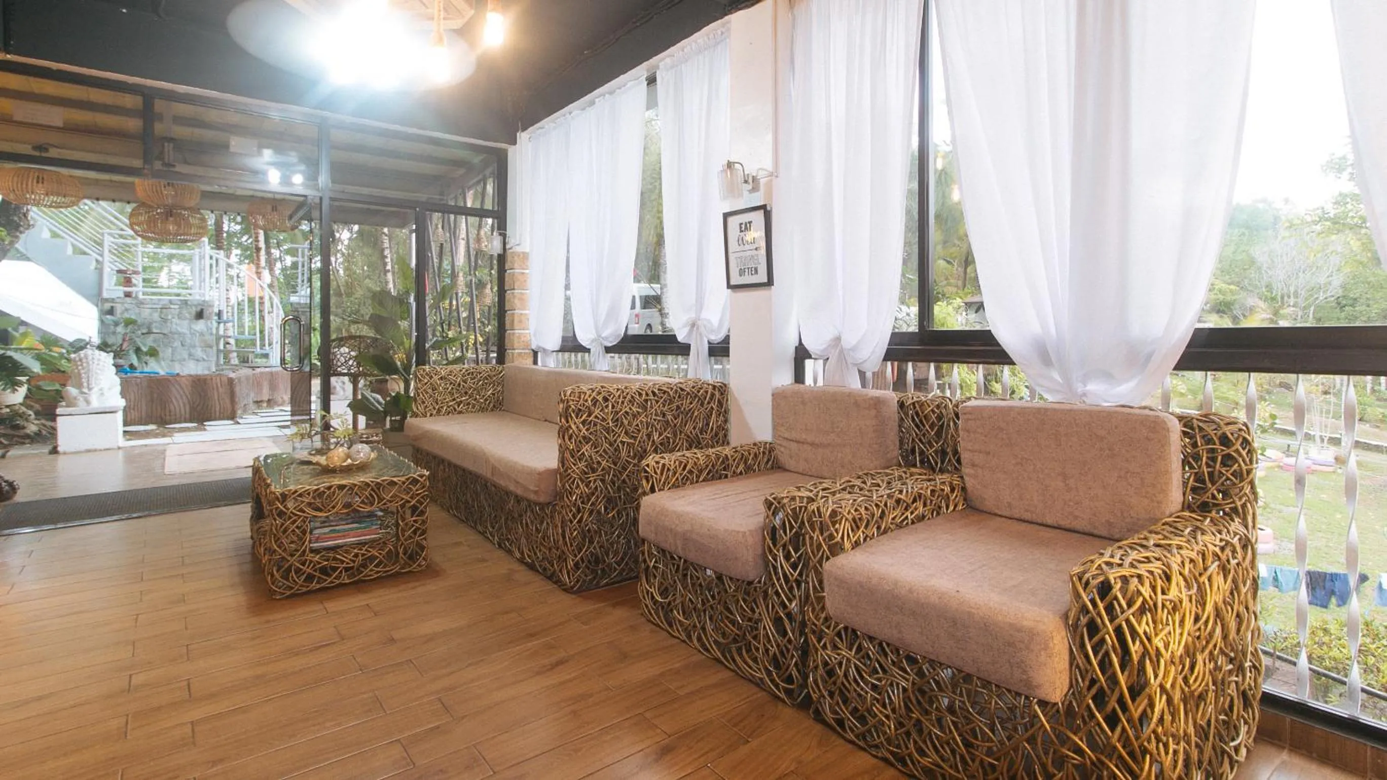 Lobby or reception in RedDoorz @ Marceily Point Resort Guimaras