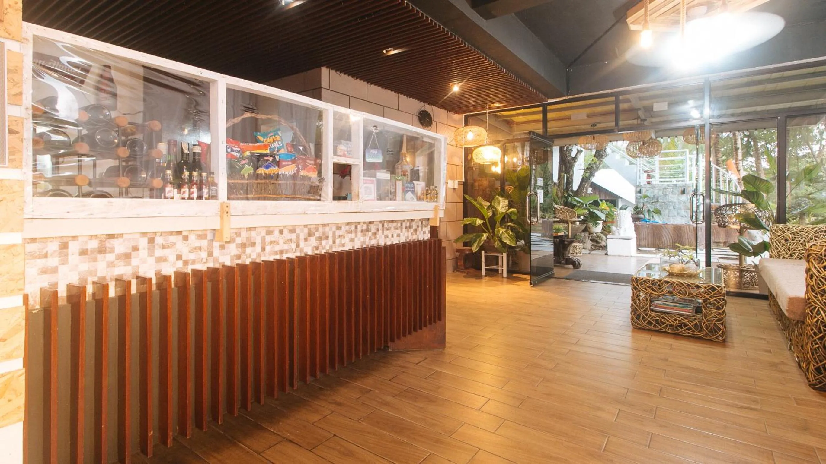 Lobby or reception in RedDoorz @ Marceily Point Resort Guimaras