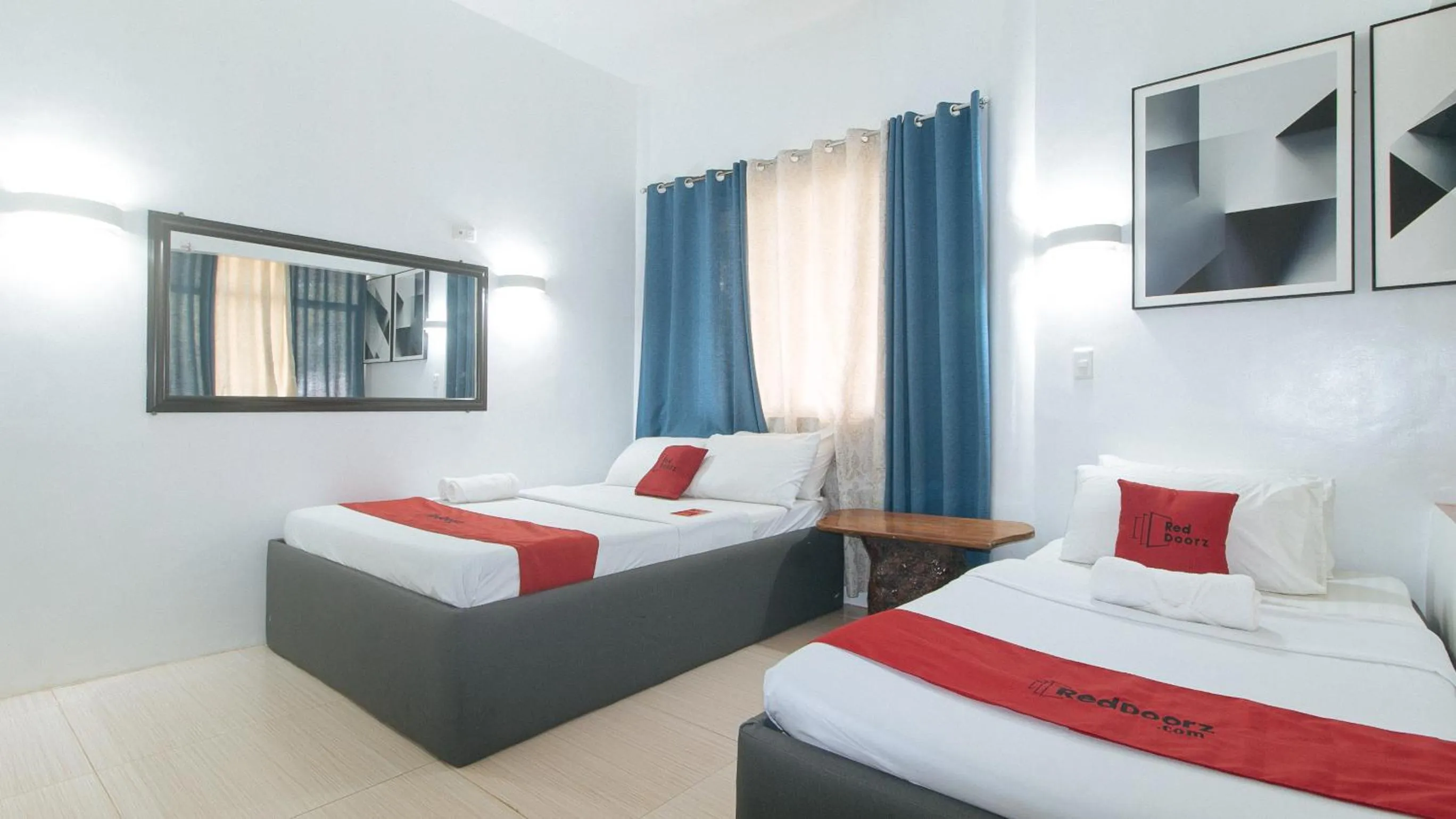 Bed in RedDoorz @ Marceily Point Resort Guimaras