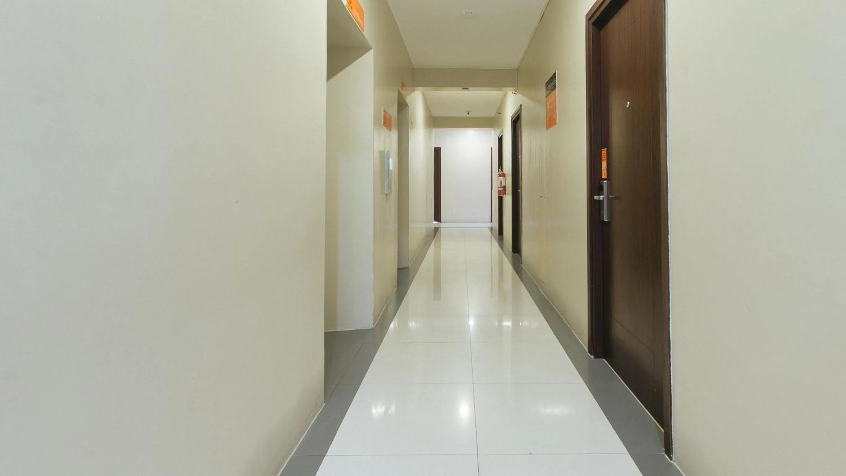 Area and facilities in RedDoorz Plus near Nakpil St Taft Avenue