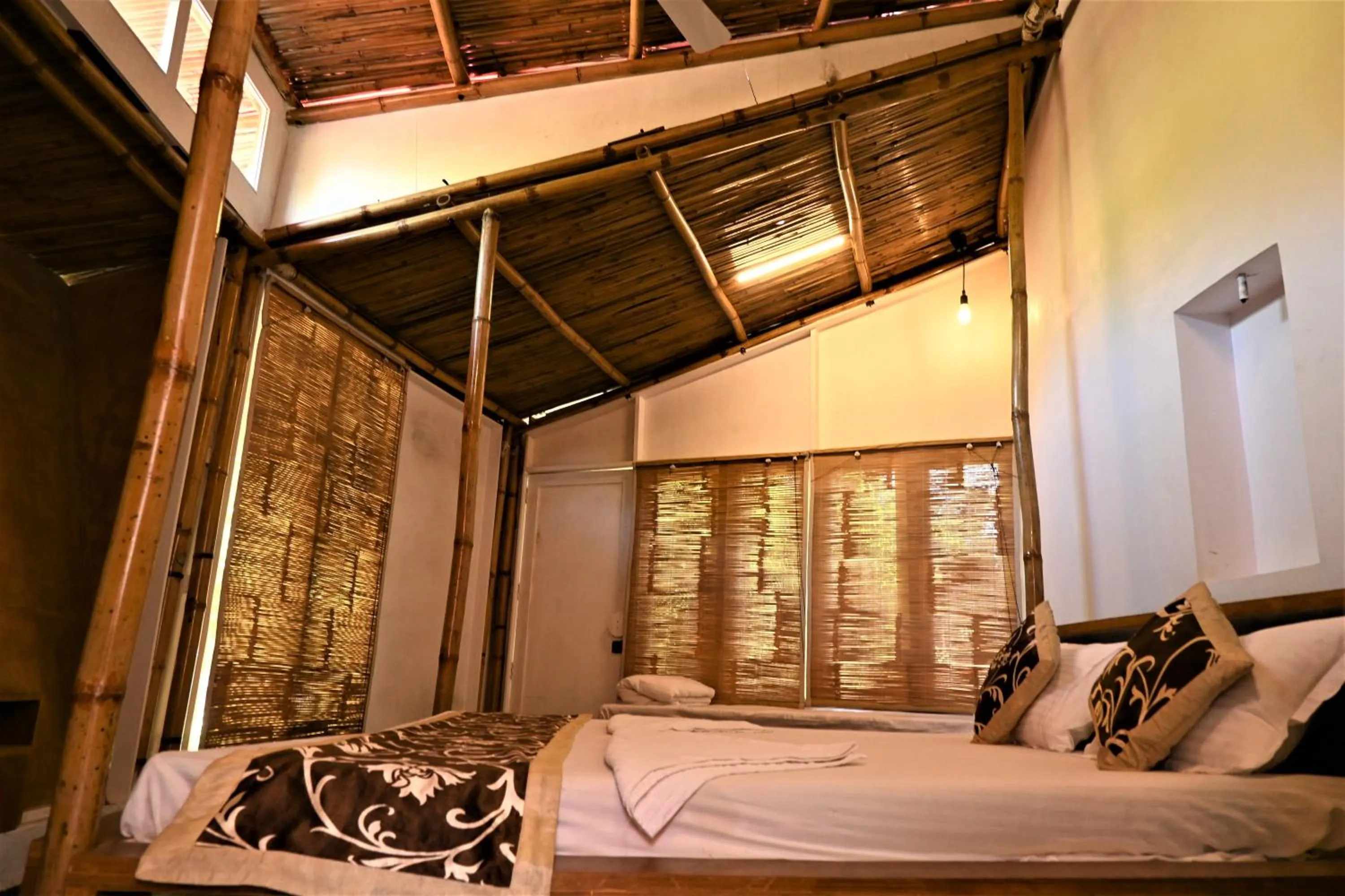 Bedroom, Bed in Amraness Luxury Resort Sasan Gir