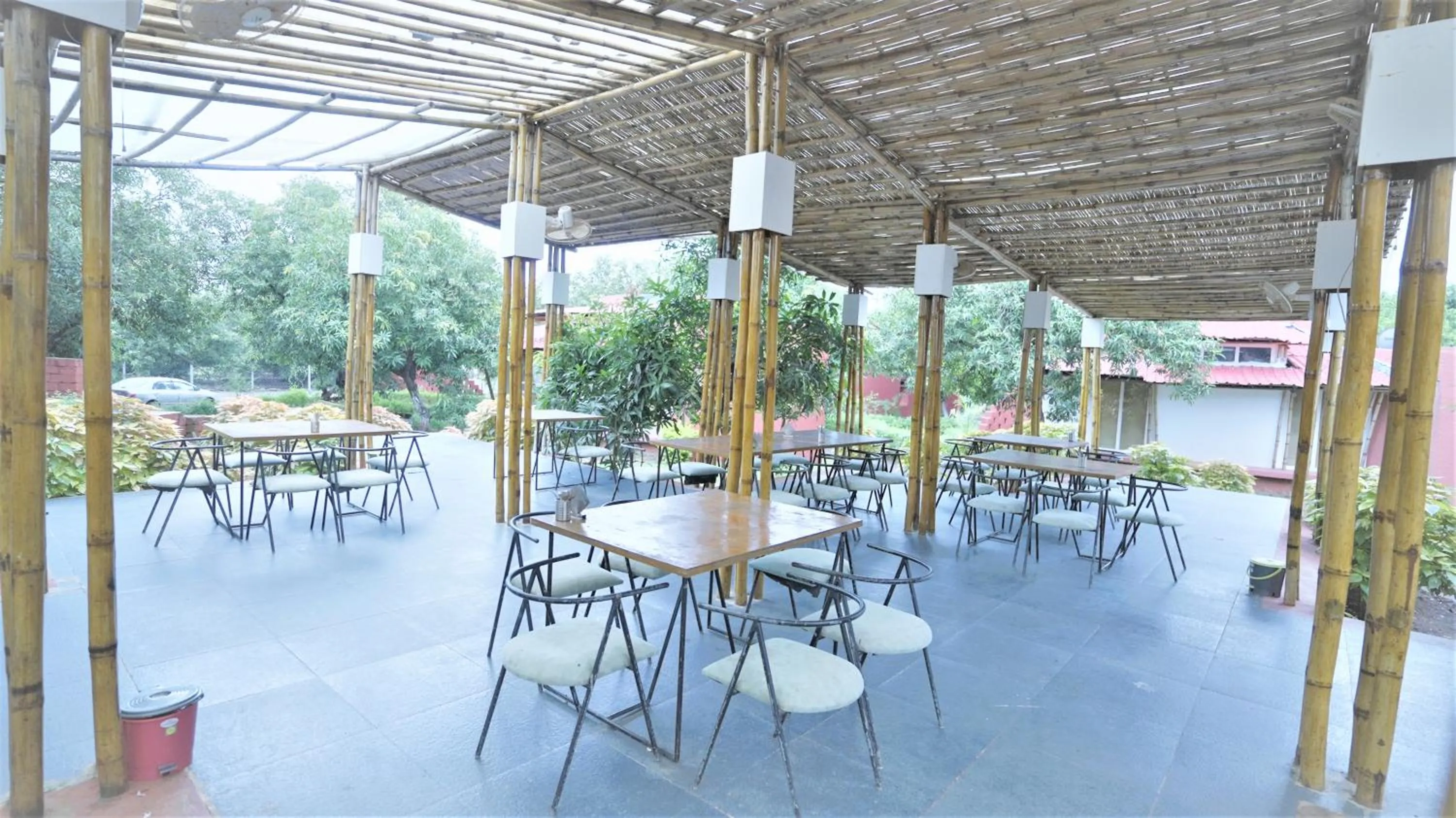 Restaurant/places to eat in Amraness Luxury Resort Sasan Gir