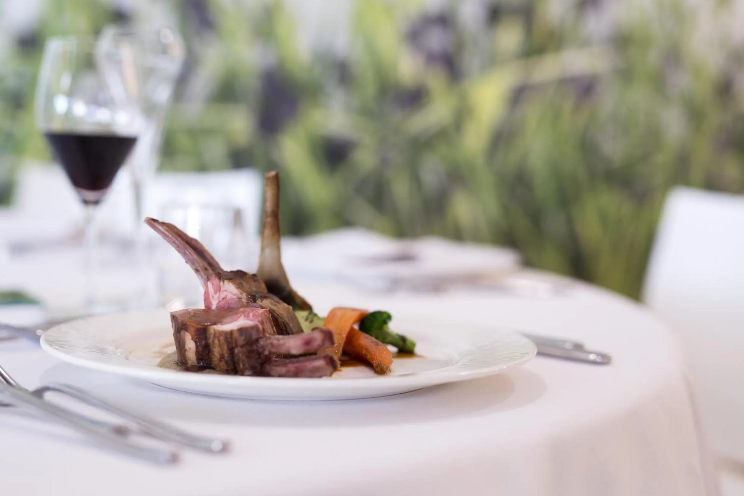 Food and drinks in Living Place Hotel