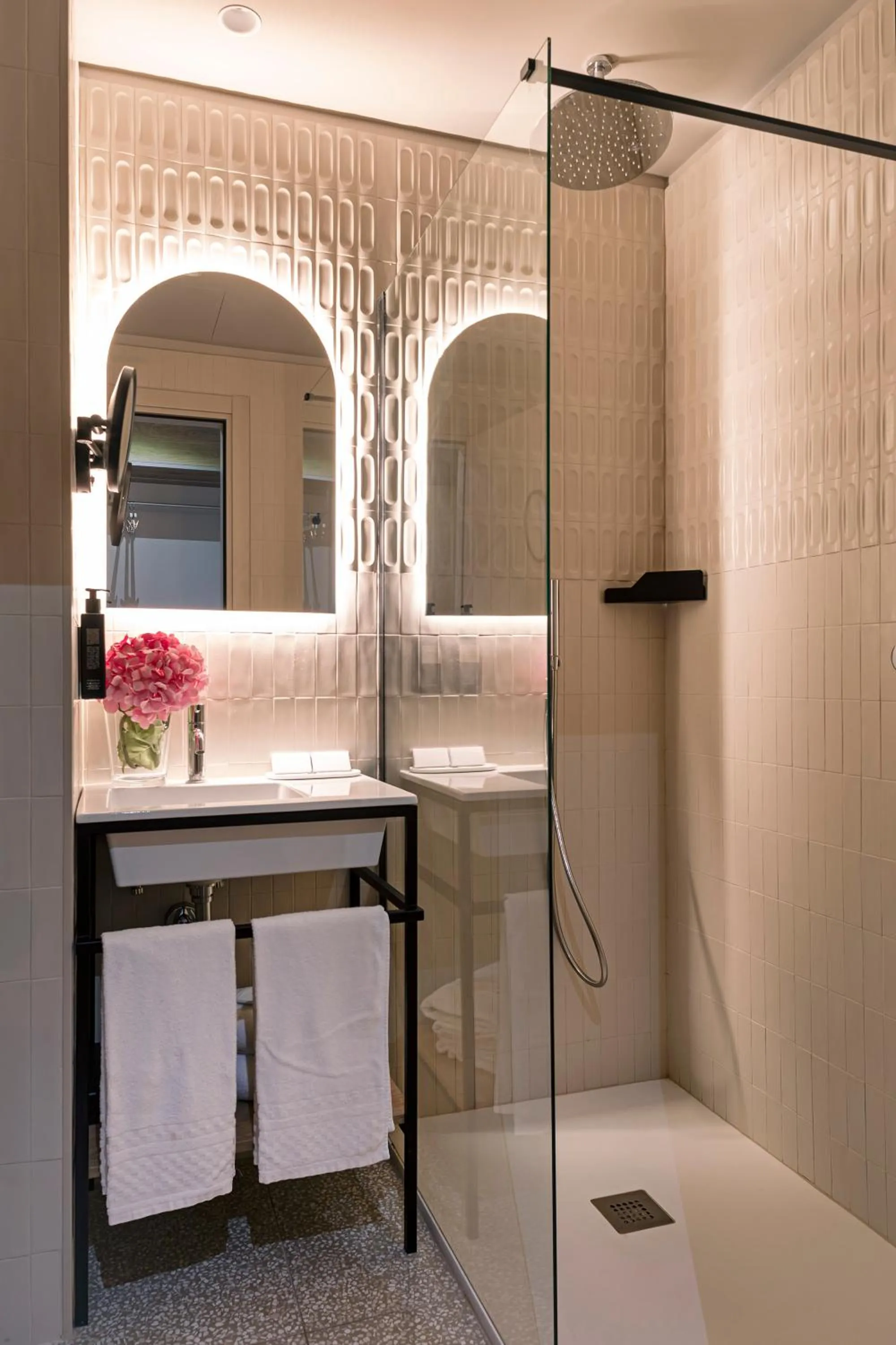 Bathroom in Living Place Hotel