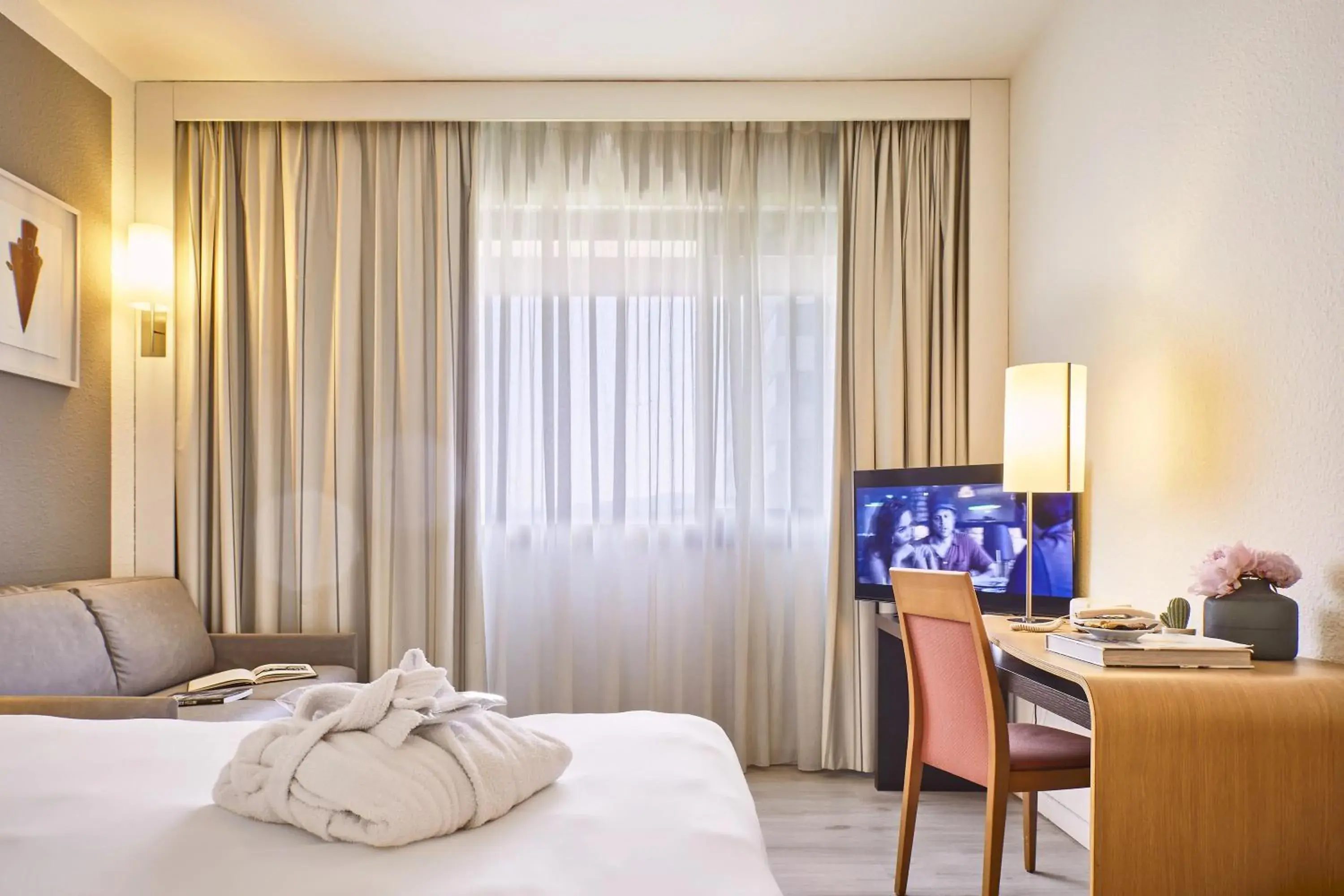 Deluxe Double Room in Living Place Hotel Deluxe Double Room in Living Place Hotel