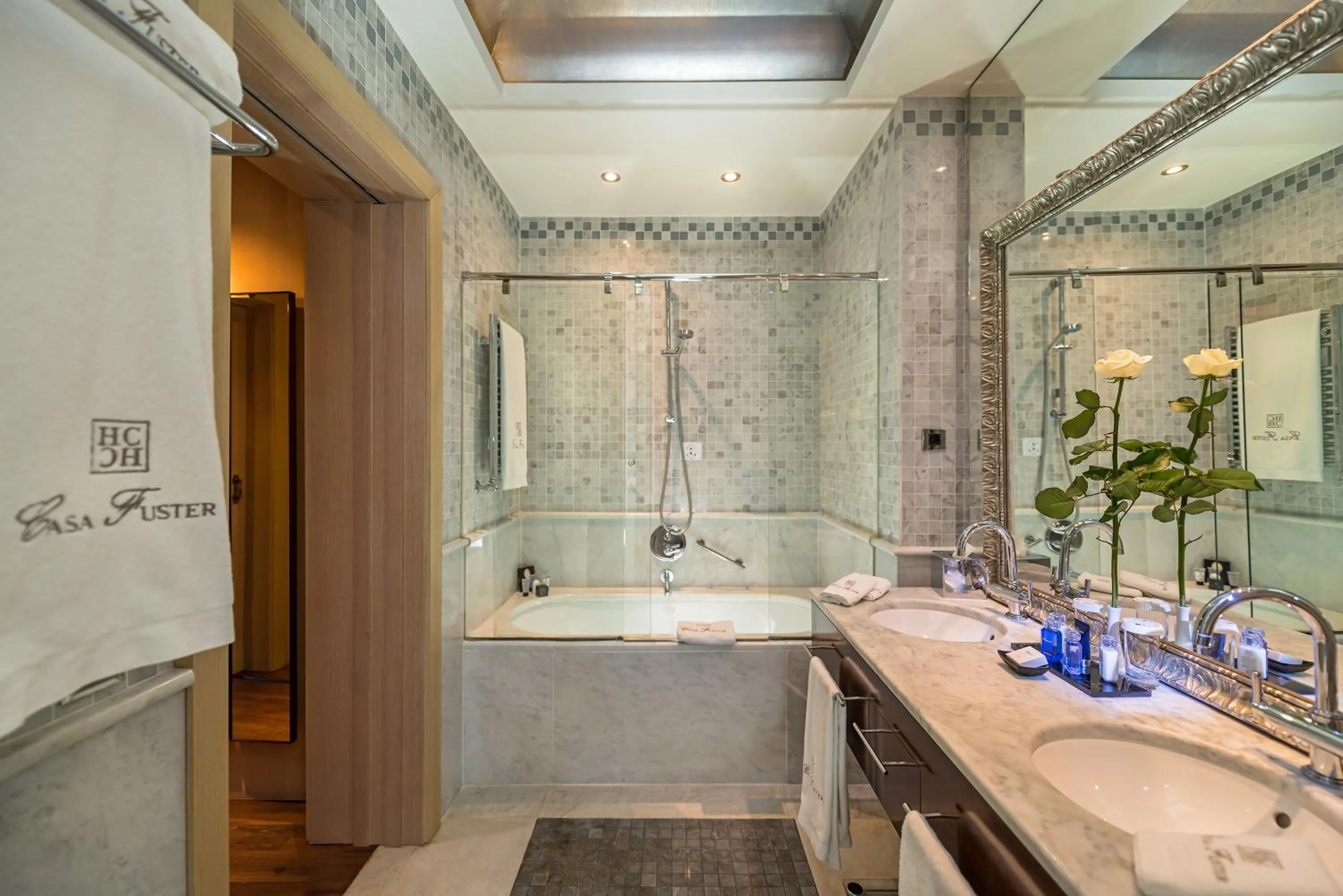 Bathroom in Hotel Casa Fuster G.L Monumento