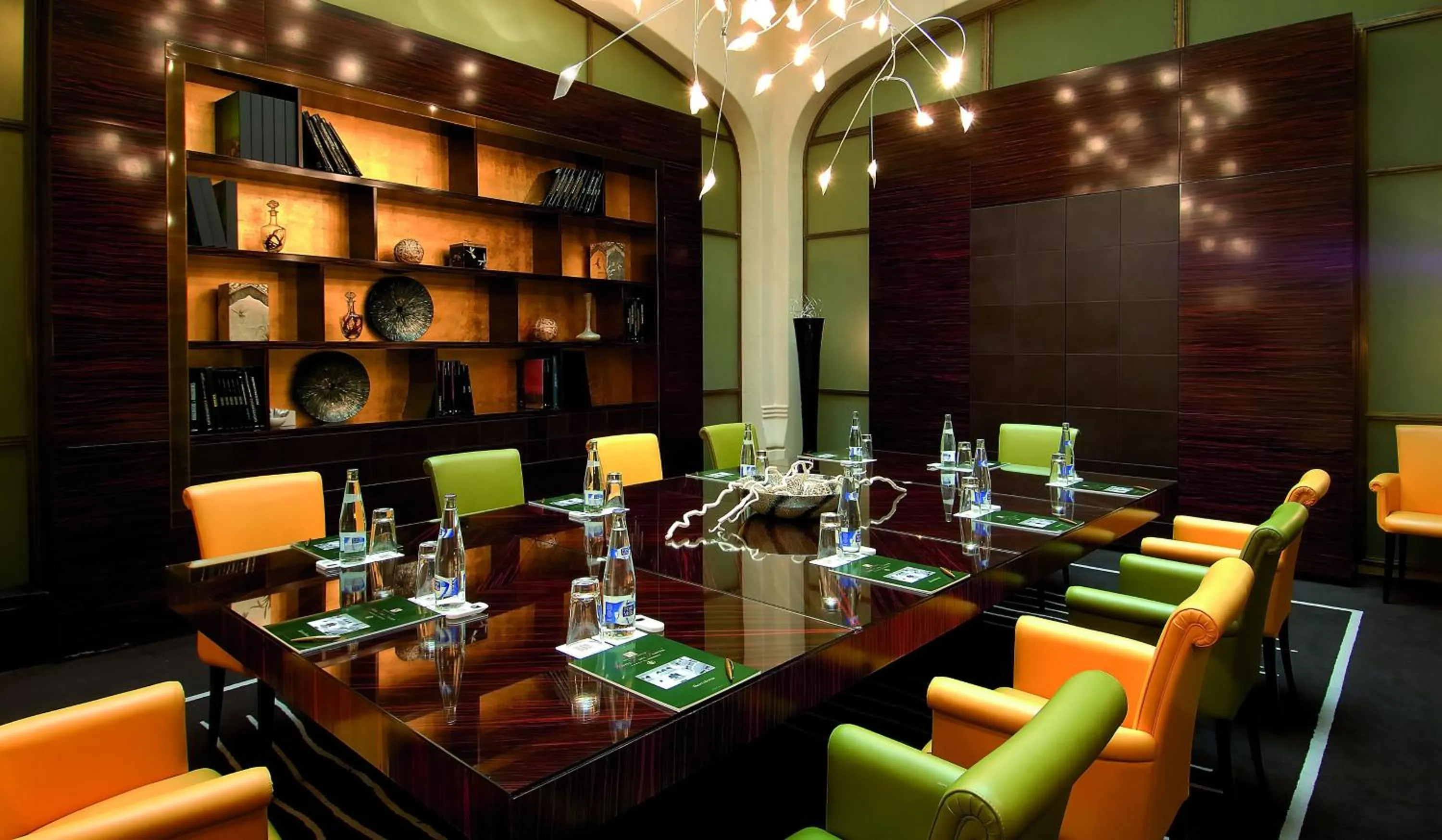 Business facilities in Hotel Casa Fuster G.L Monumento