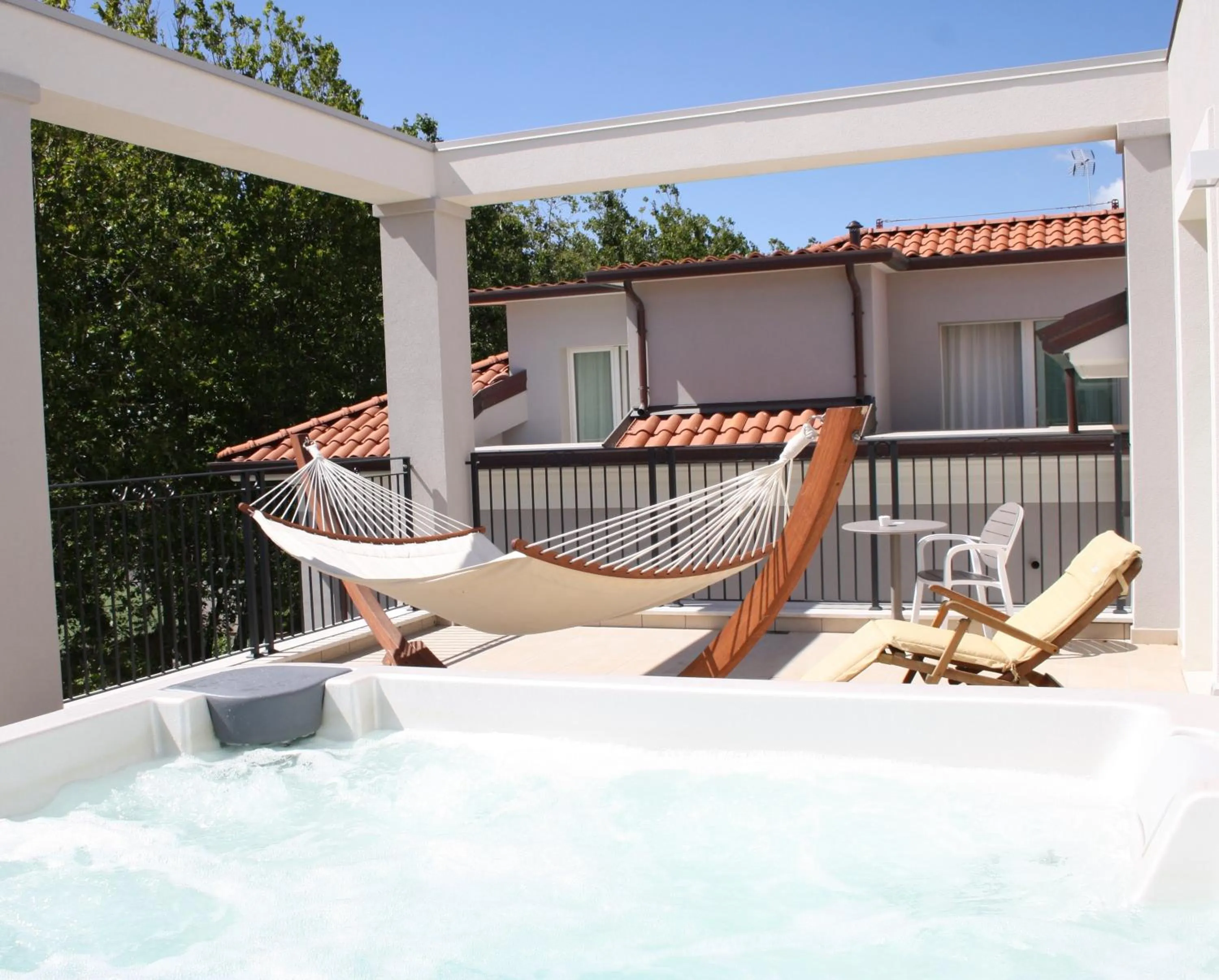 Hot Spring Bath in Rimini Suite Hotel