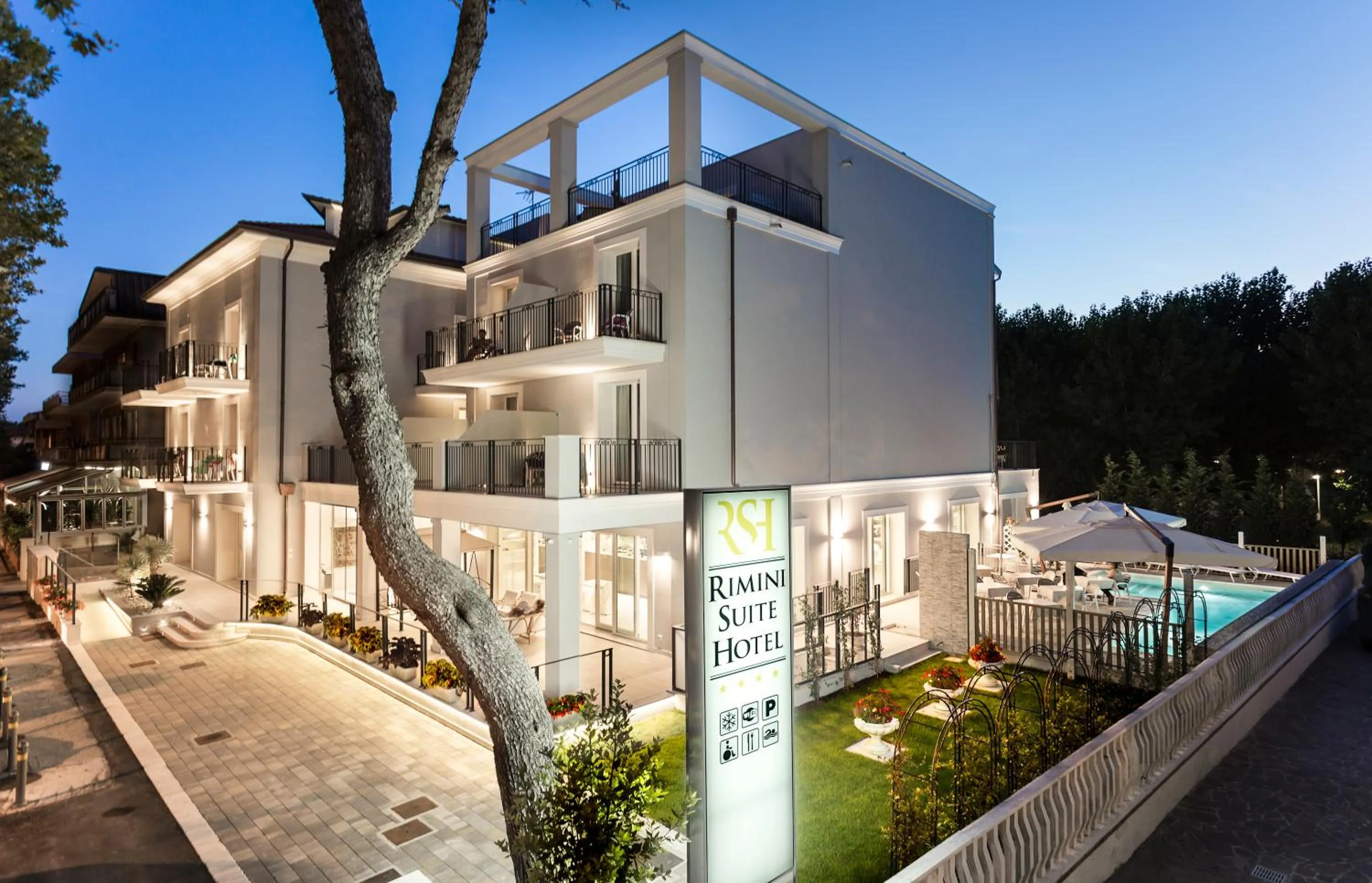 Property building in Rimini Suite Hotel