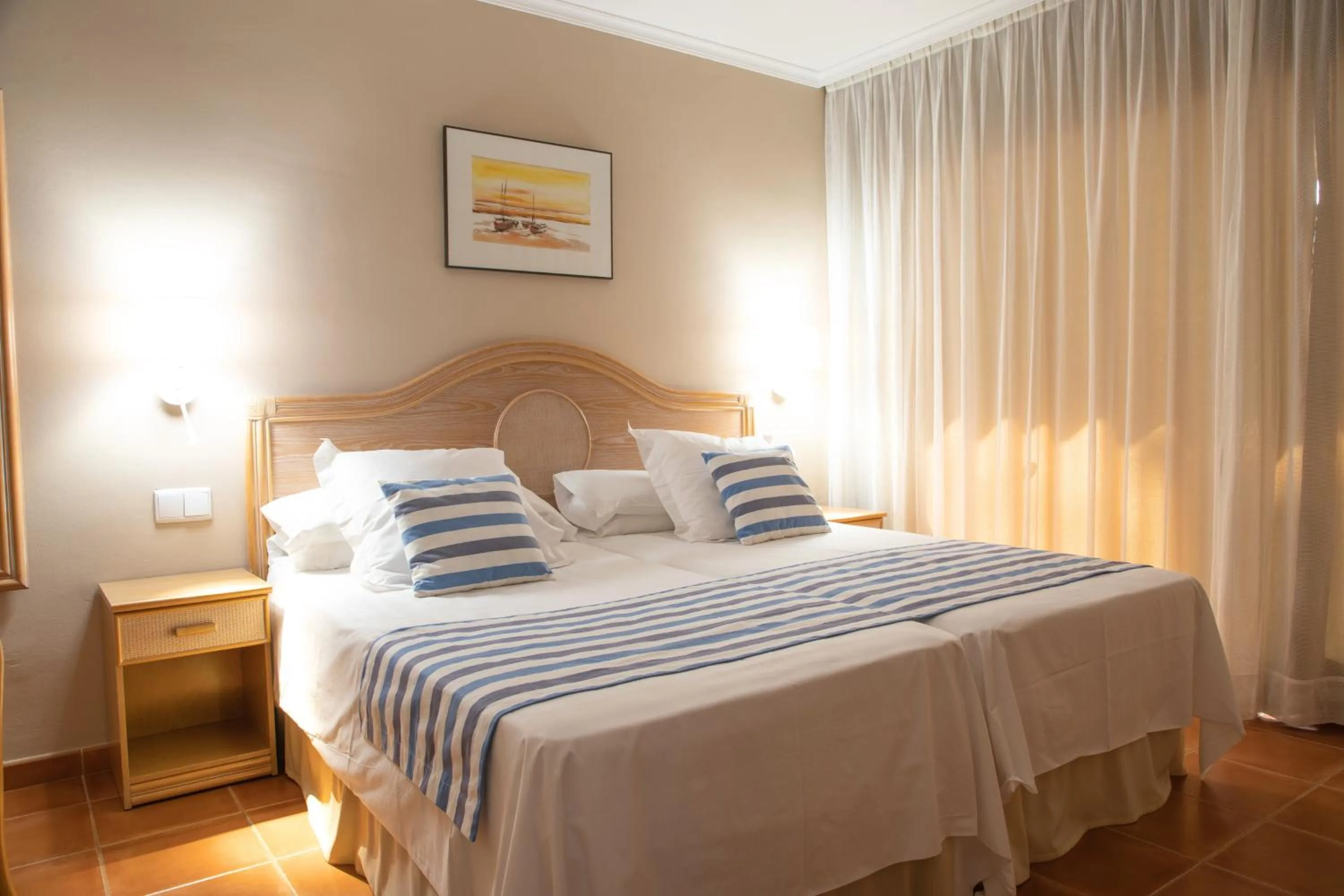 Bedroom, Bed in DWO Les Palmeres