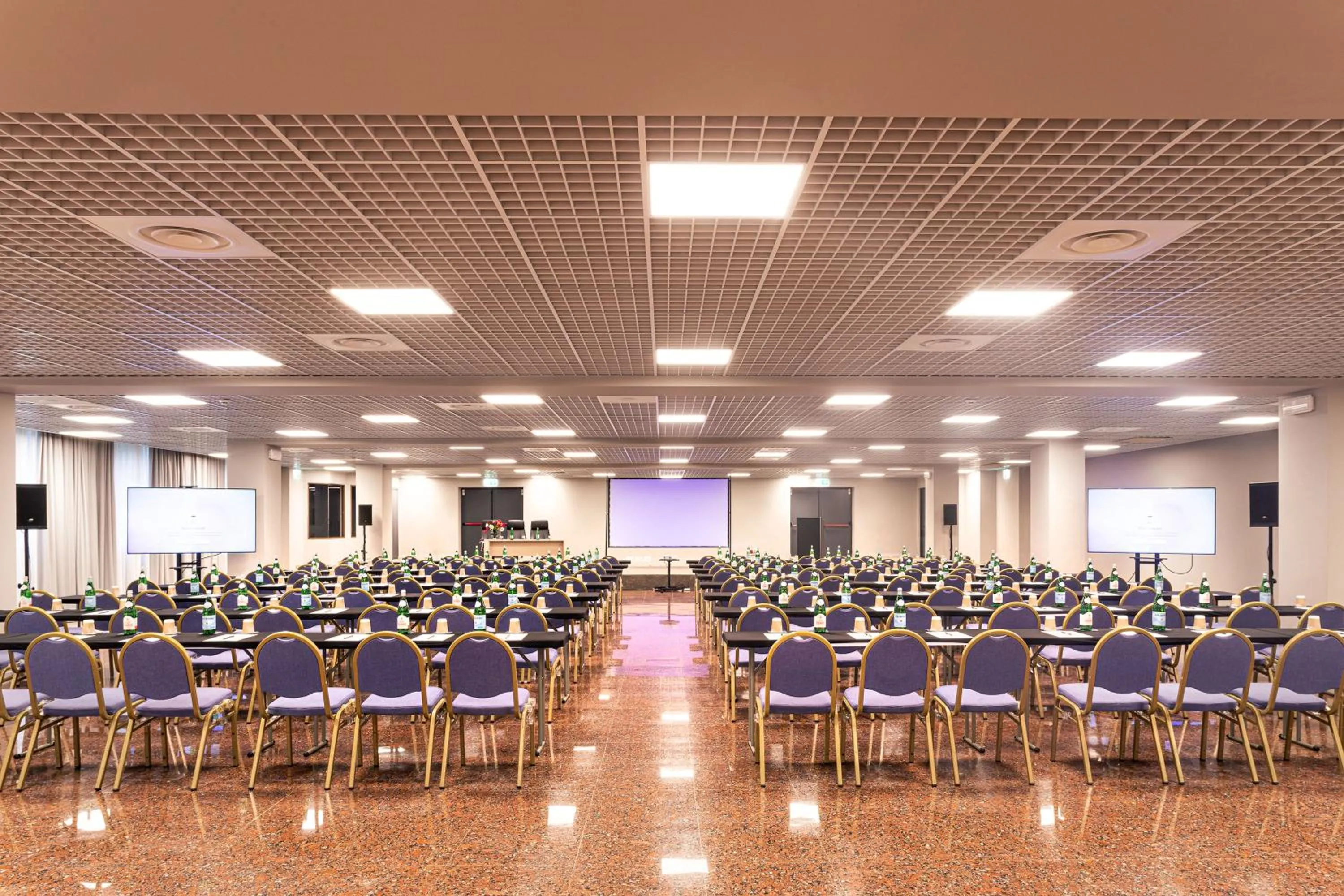 Meeting/conference room in Quark Hotel Milano