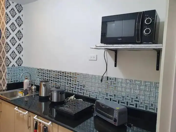 Panoramic View of Taal 1727 SMDC with wifi and free Indoor parking