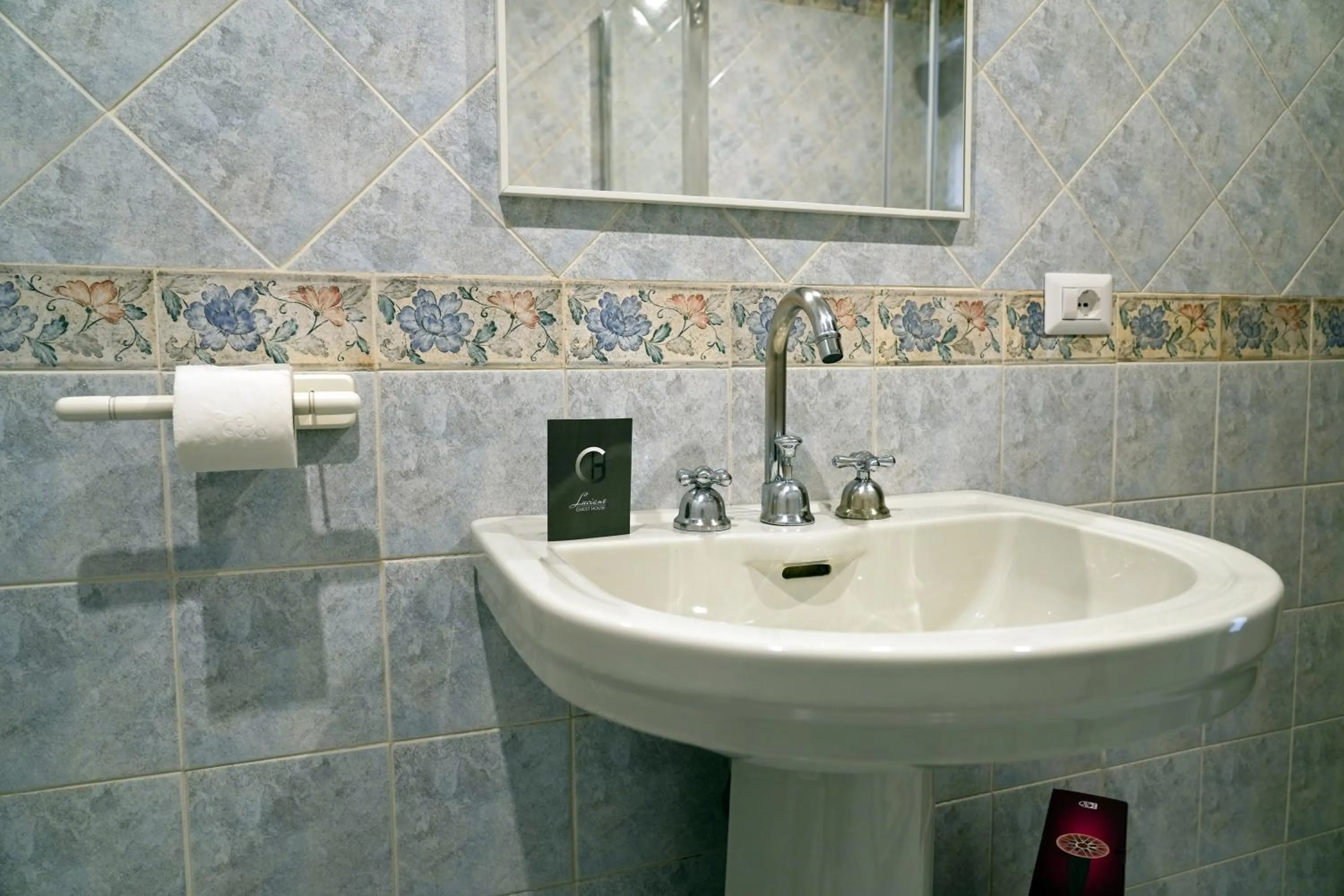 Bathroom in LUCIANO MONTI APARTMENT