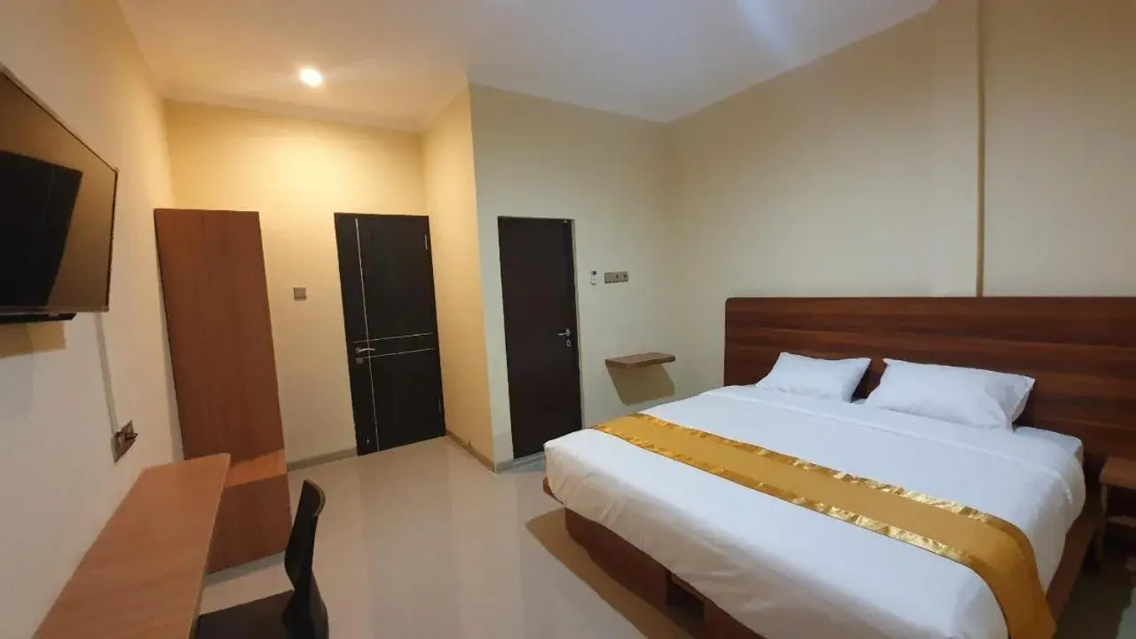 Deluxe Double Room in Harmony Inn Belitung - City Hotel Deluxe Double Room in Harmony Inn Belitung - City Hotel