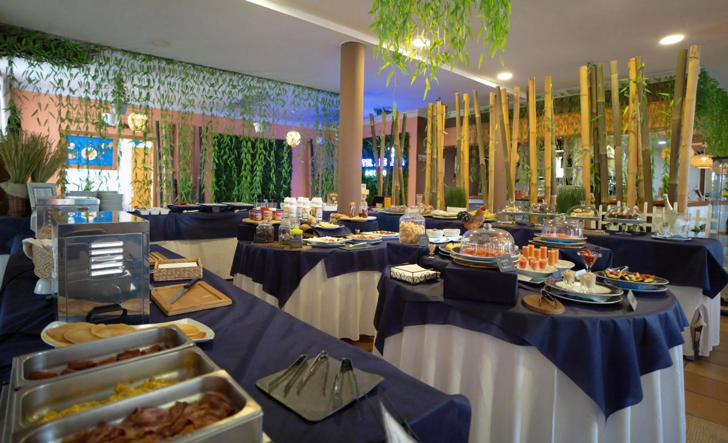 Breakfast in Hotel Albaida Nature