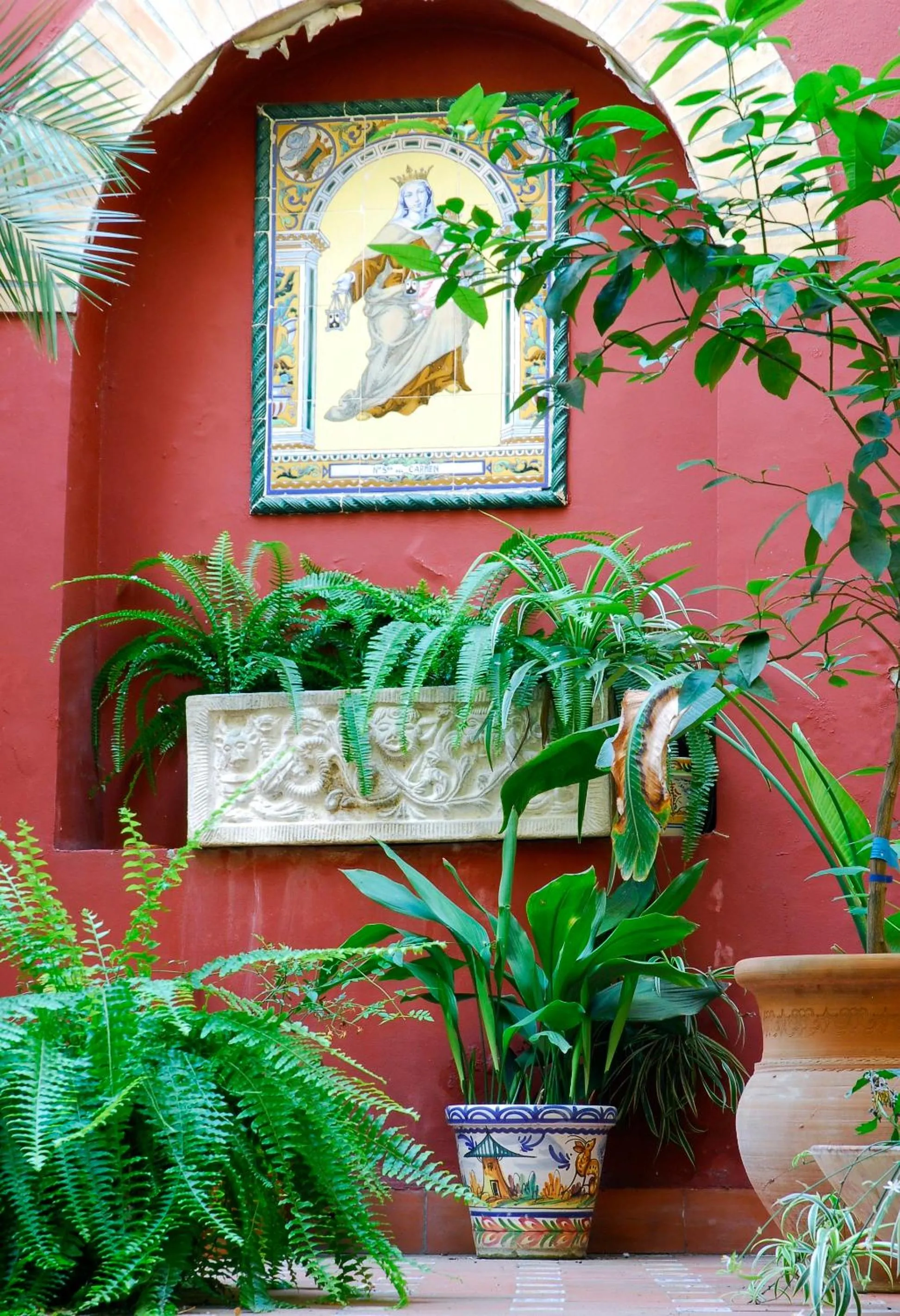 Decorative detail in Reyes Católicos