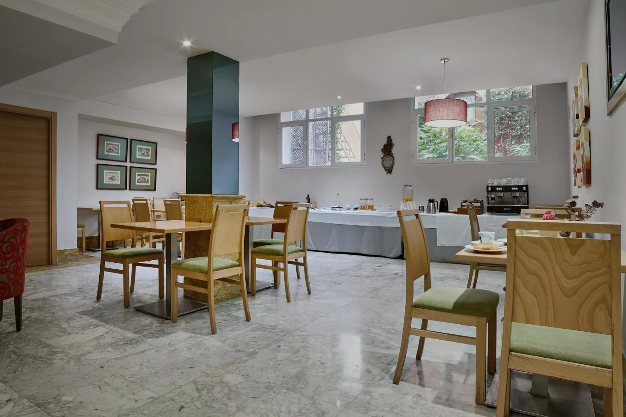 Living room in Reyes Católicos