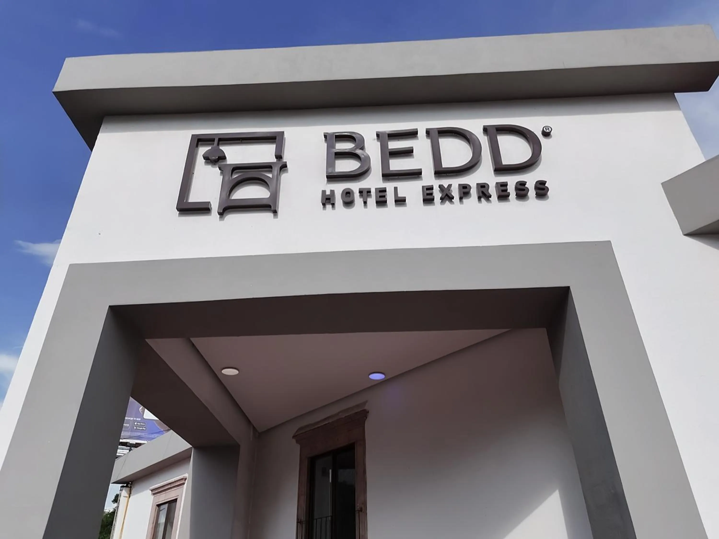 Facade/entrance in Hotel Bedd Express Querétaro