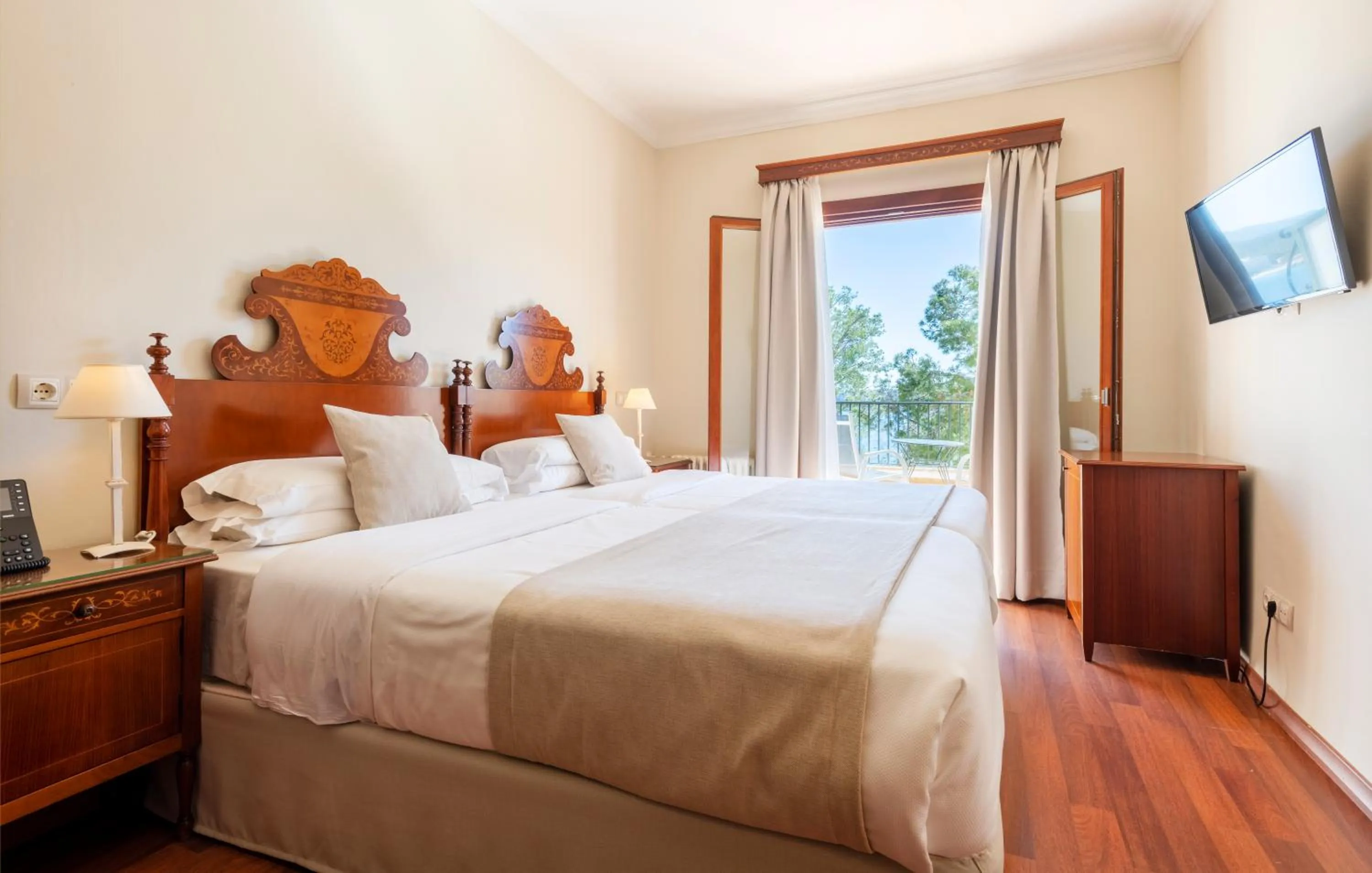 Bed in Hotel Cala Fornells