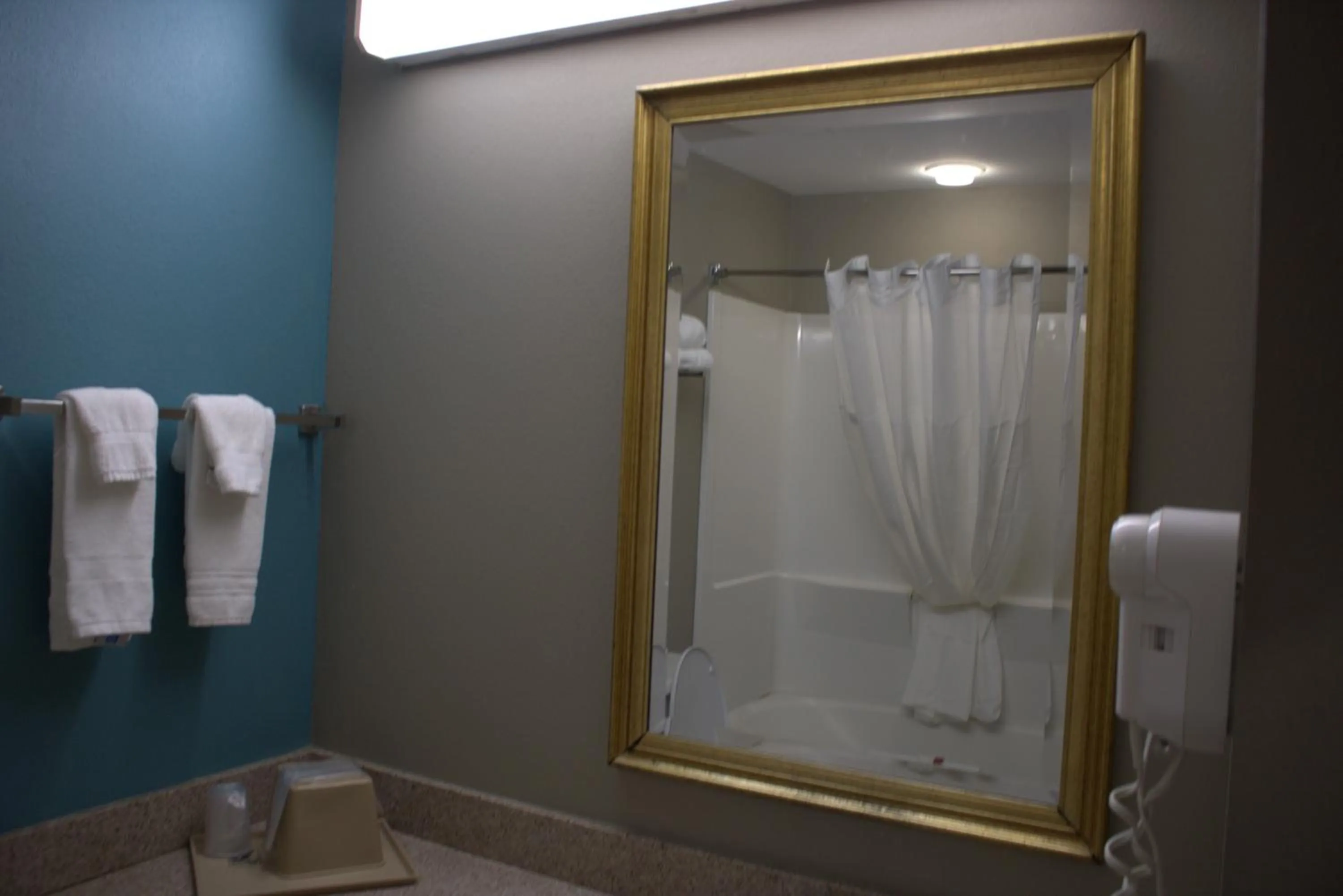 Bathroom in Super 8 by Wyndham Rainsville