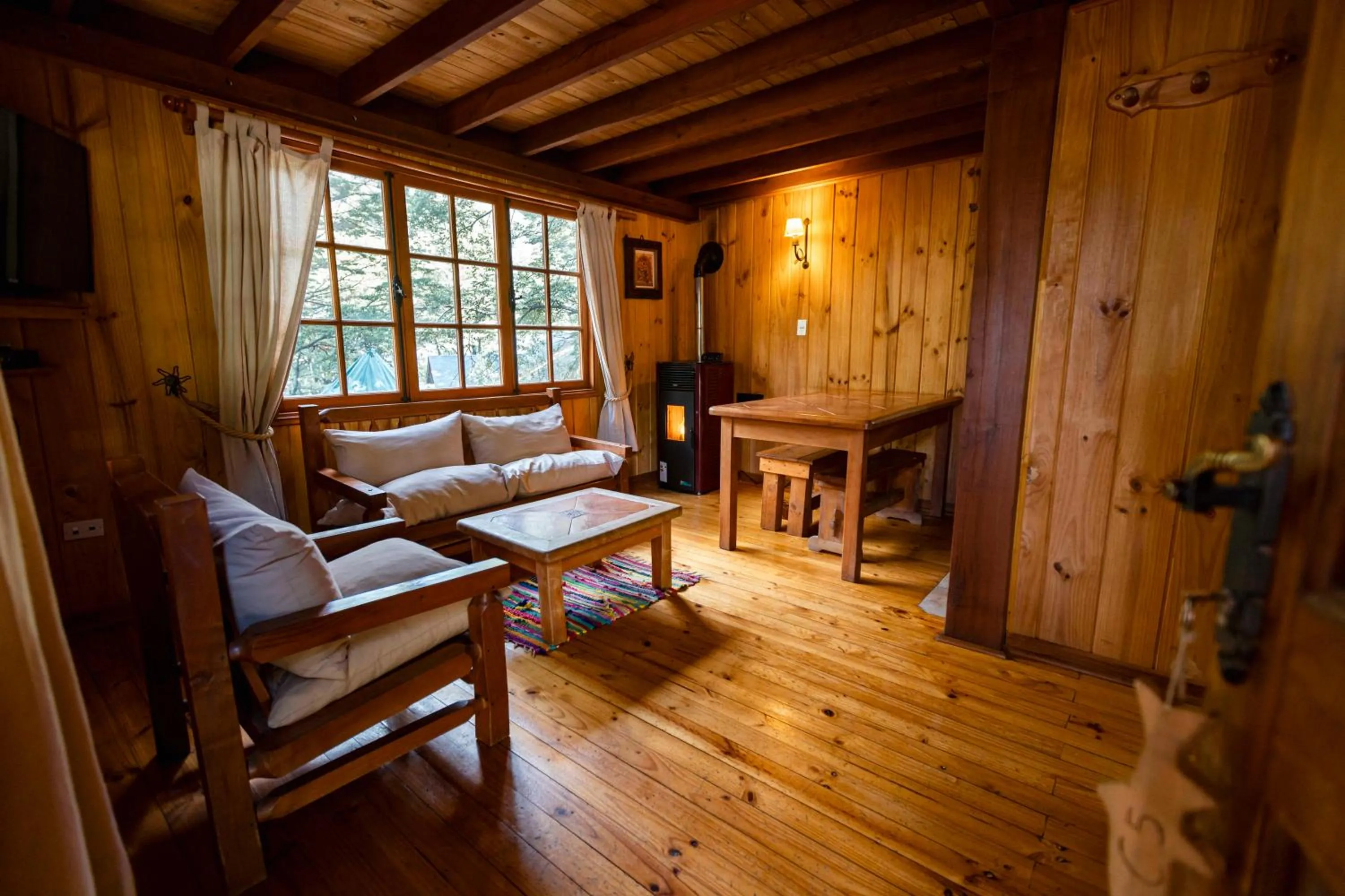 Living room in Green Baker Lodge
