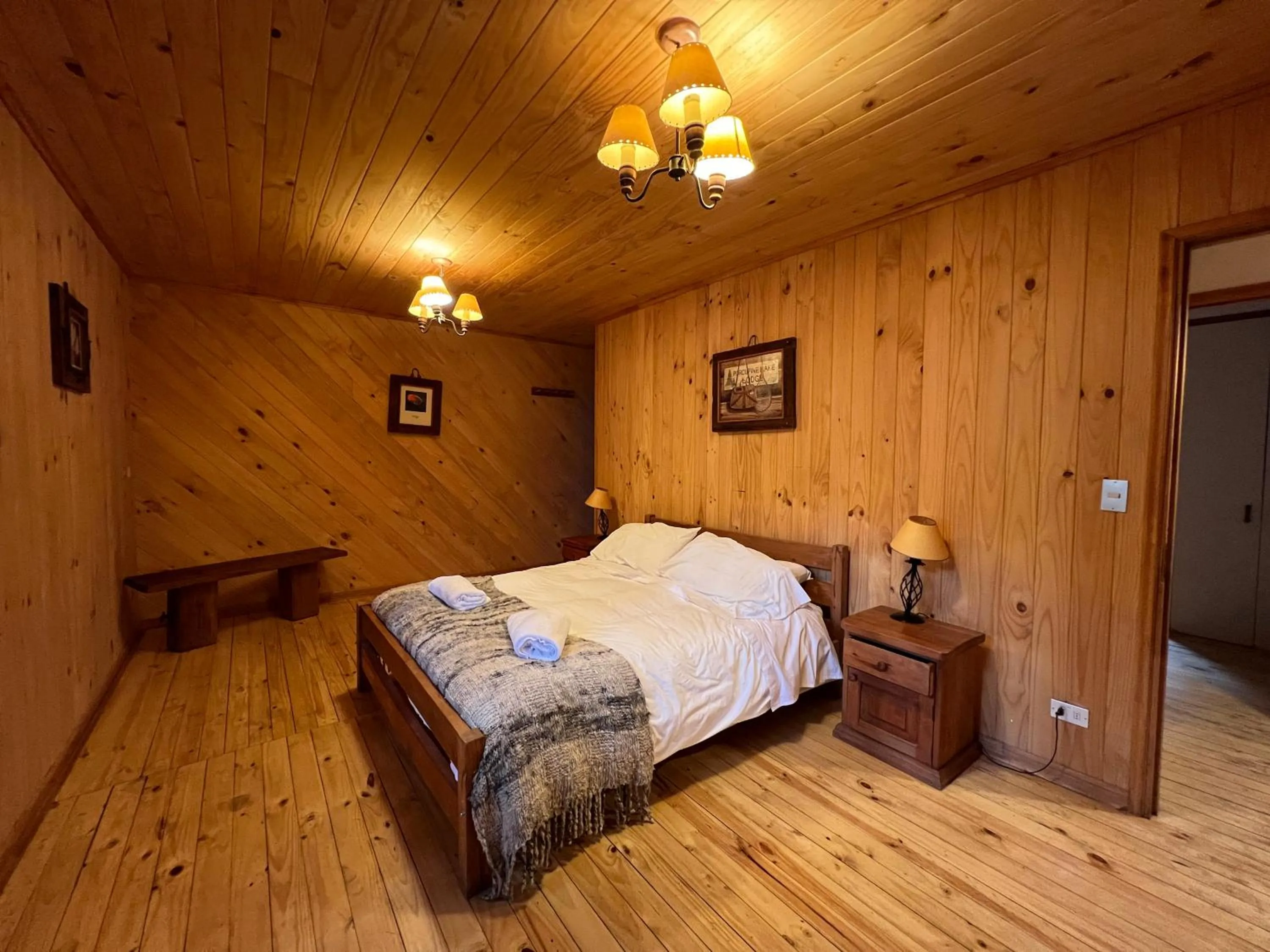 Bed in Green Baker Lodge