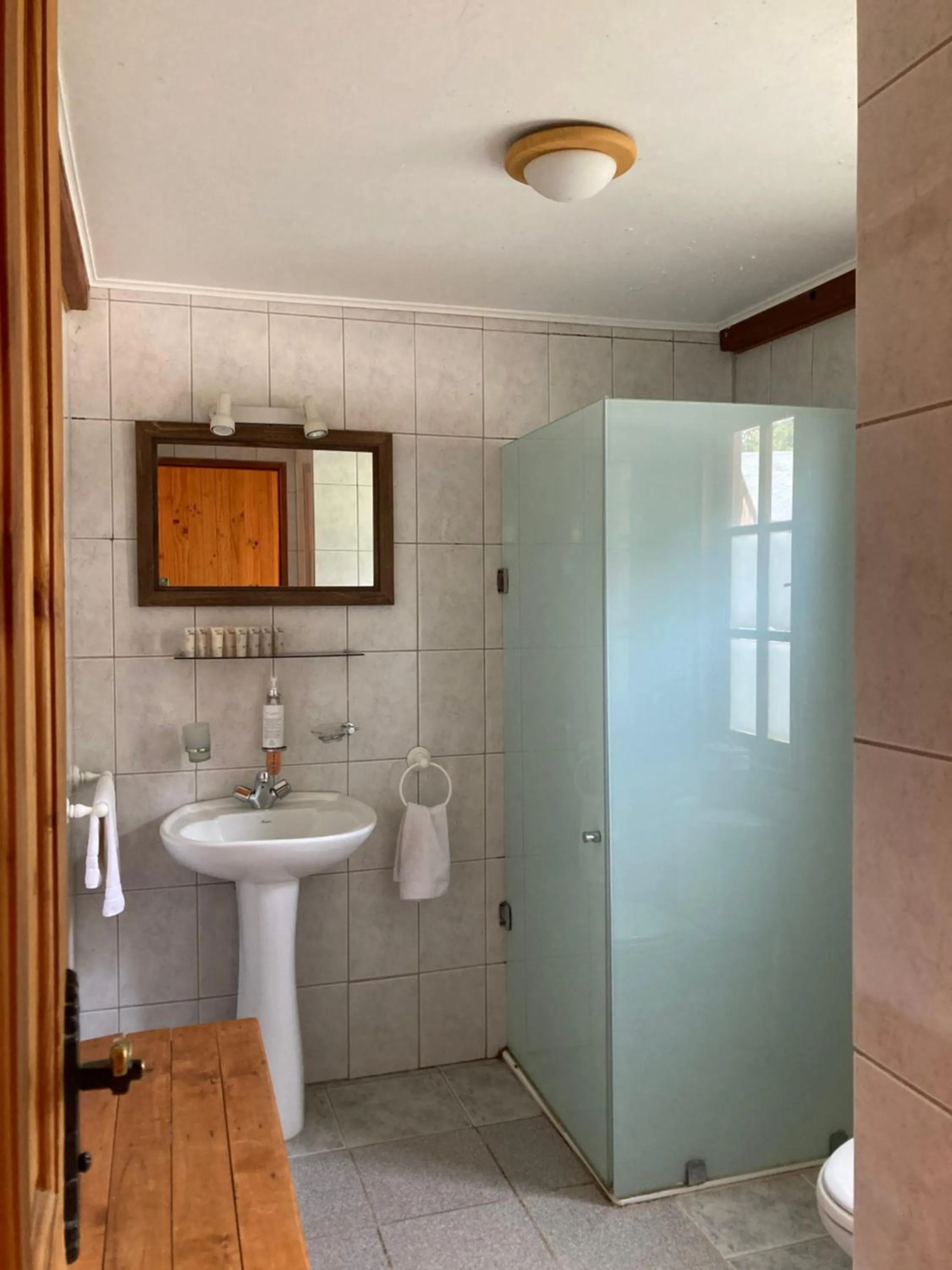 Shower in Green Baker Lodge