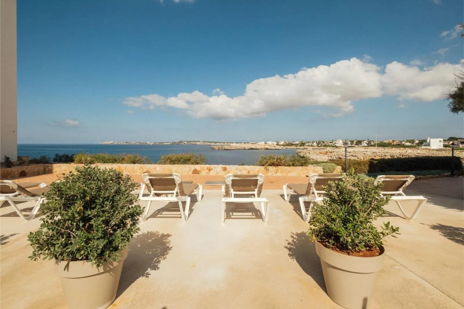 Property building in Apartamentos Blancala