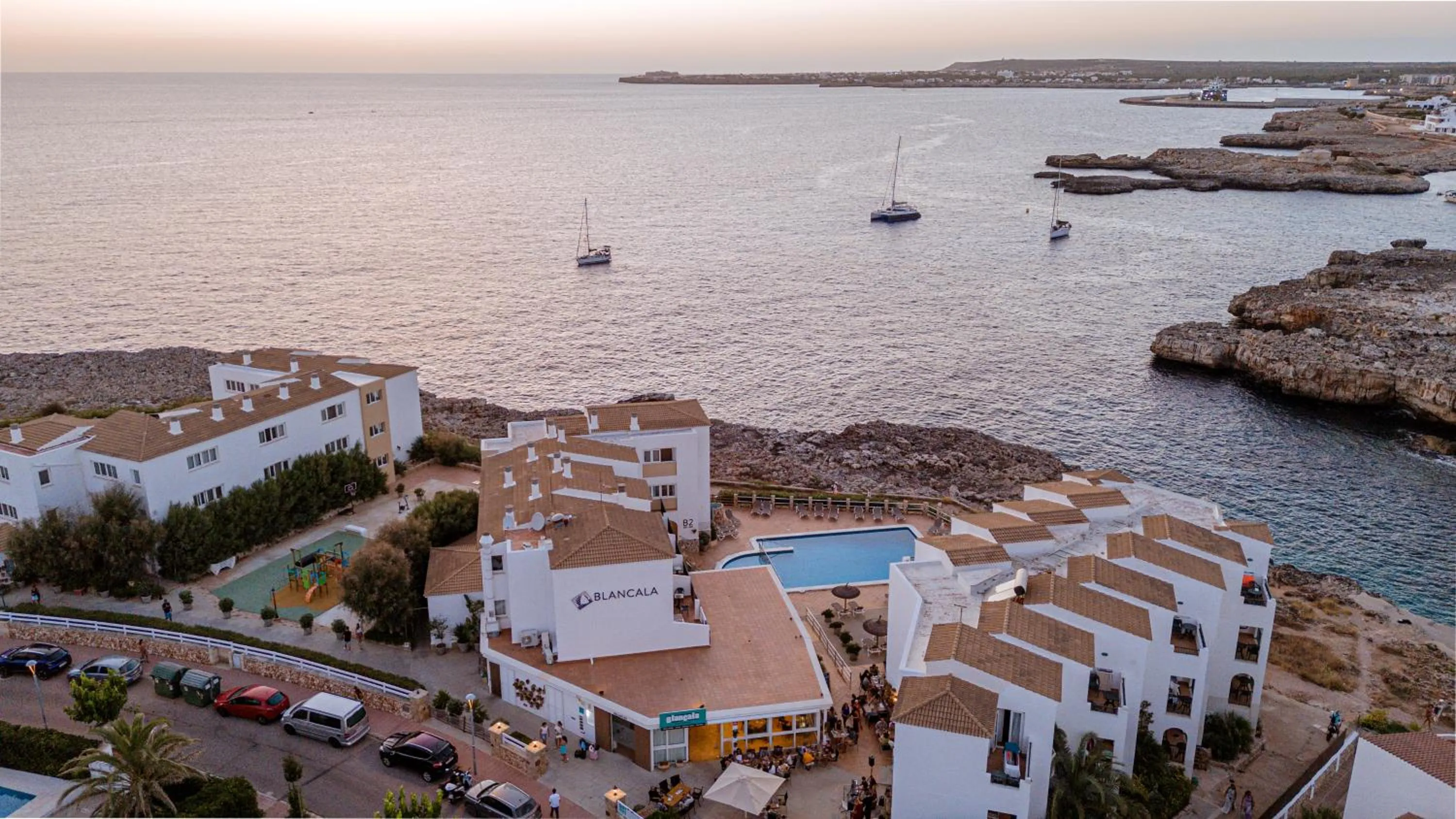 Property building in Apartamentos Blancala