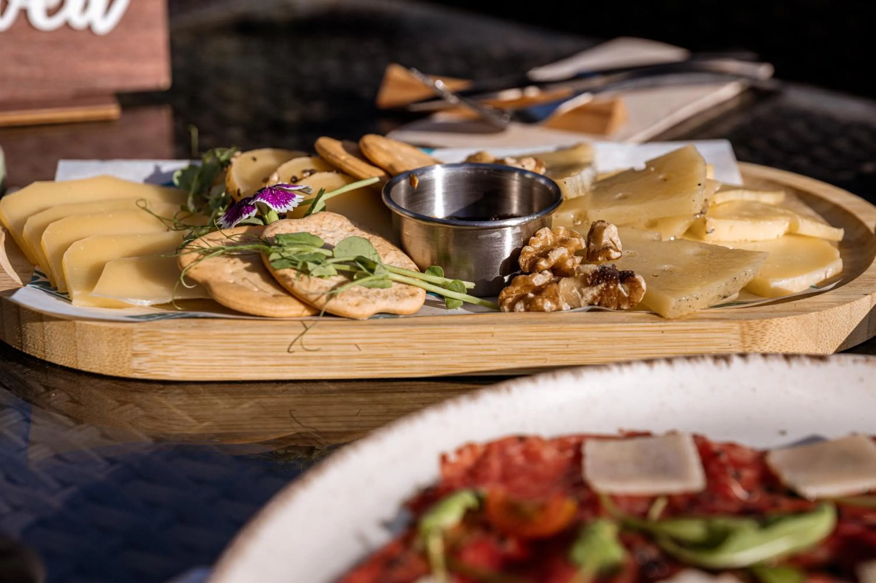 Restaurant/places to eat in Apartamentos Blancala