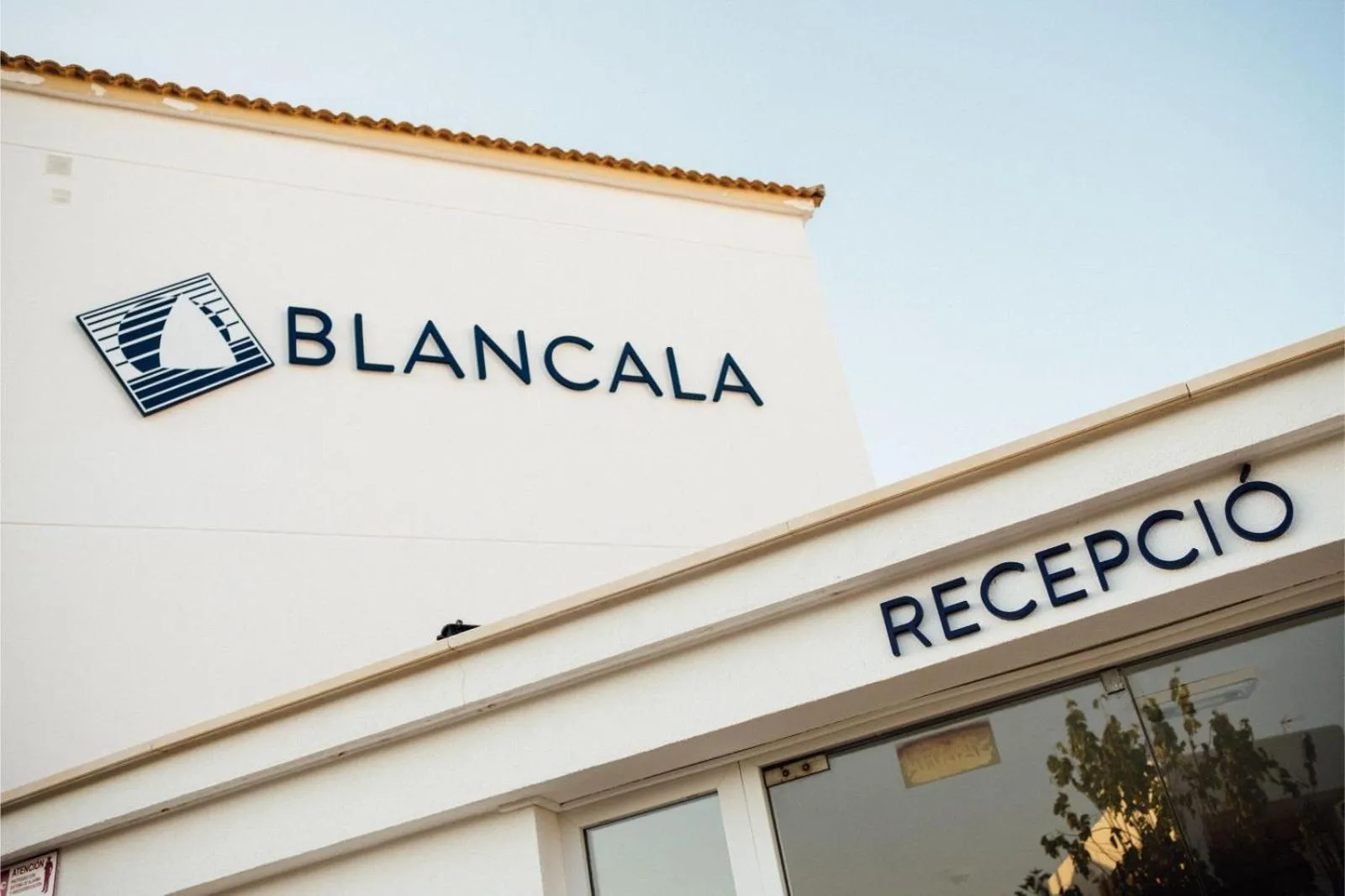 Property building in Apartamentos Blancala