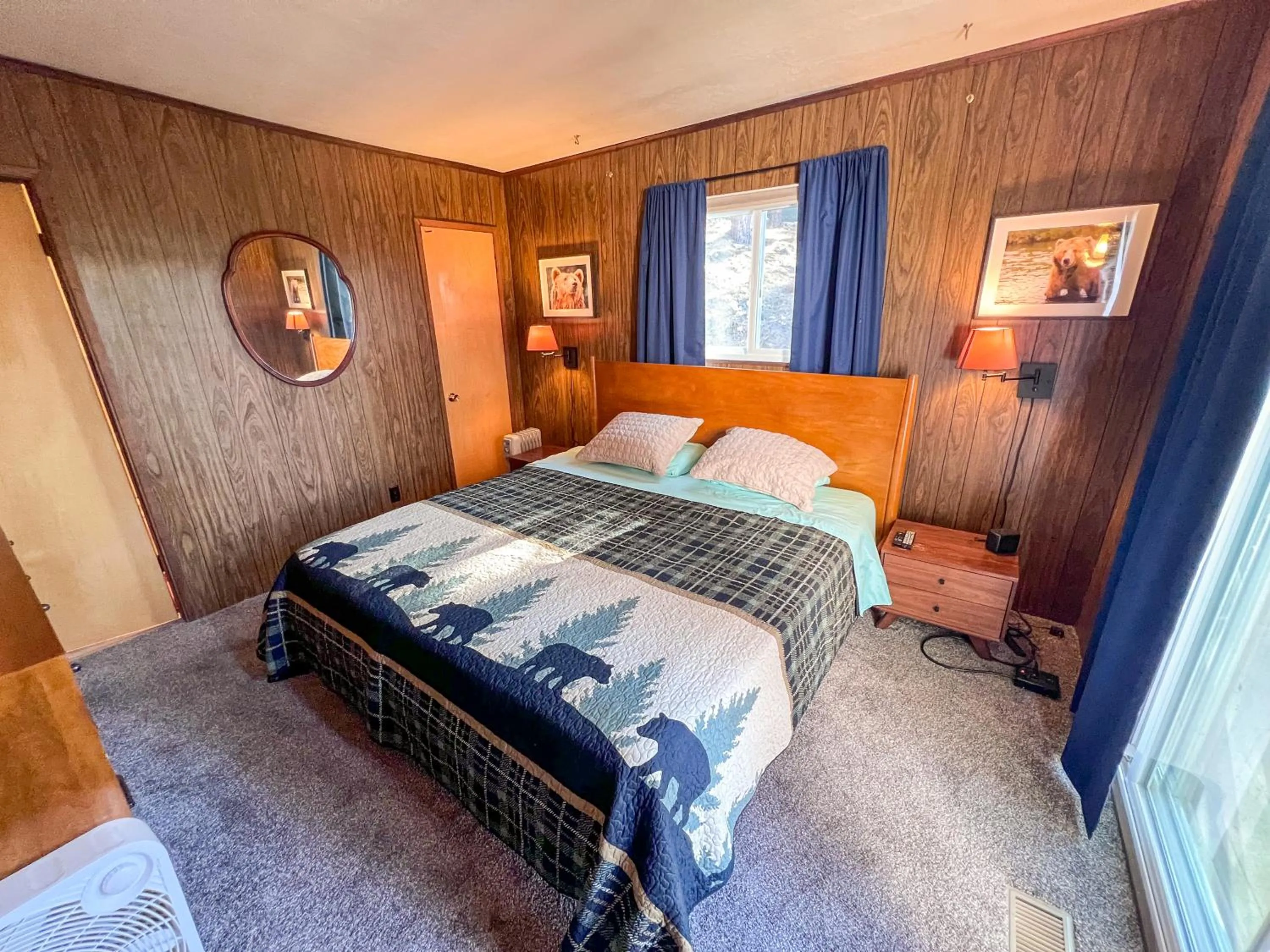 Bedroom, Bed in ITH Big Bear Lake Hostel & Lodge