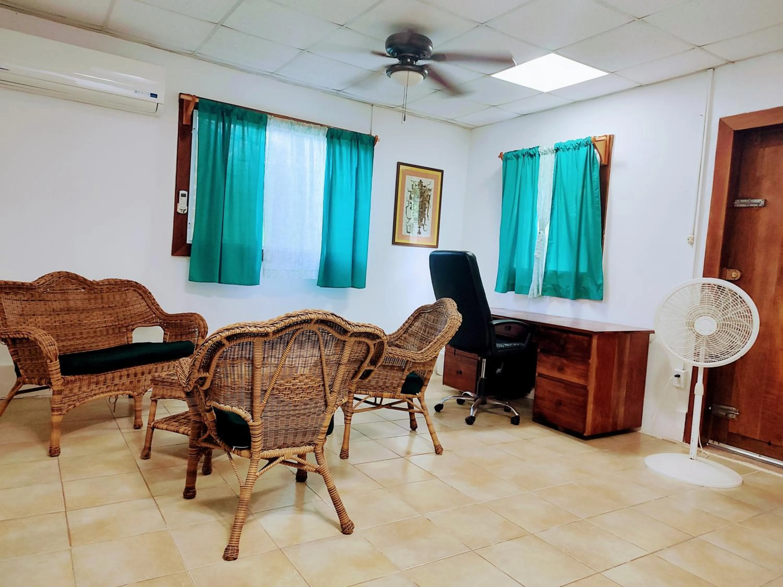 Living room in Maya Mountain Lodge
