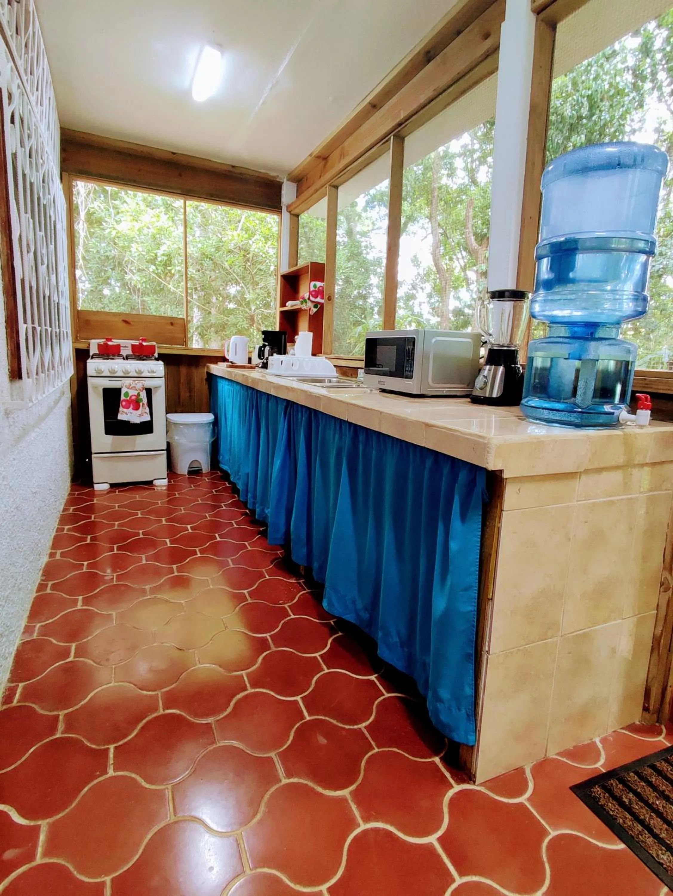 Kitchen or kitchenette in Maya Mountain Lodge