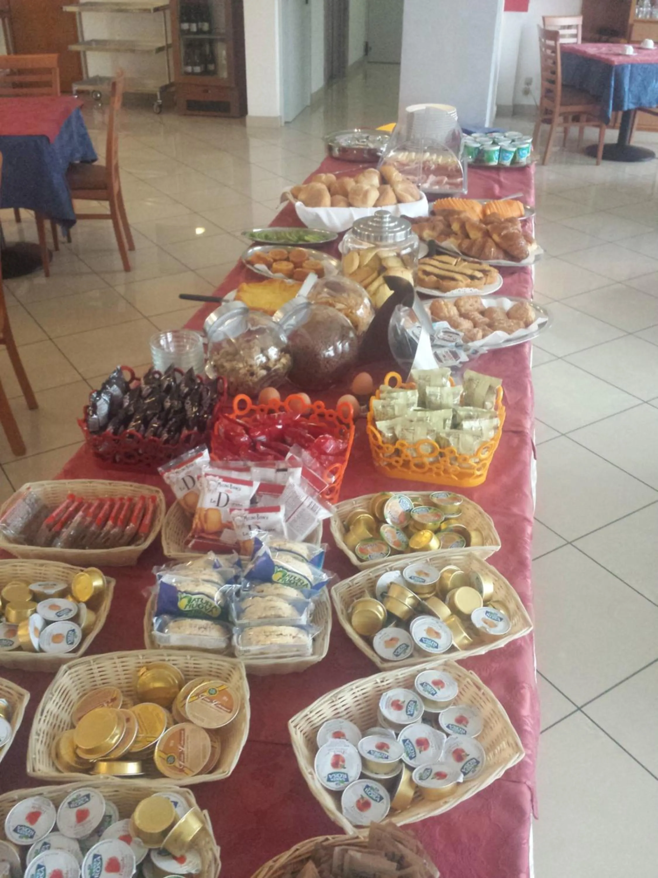 Continental breakfast in Hotel Massimo