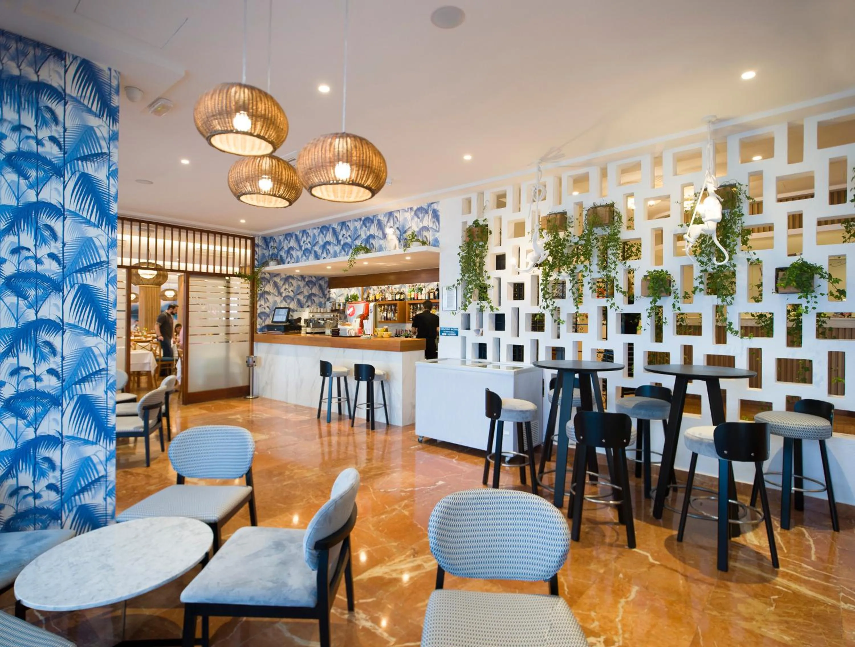 Lounge or bar in Hotel Osiris Ibiza