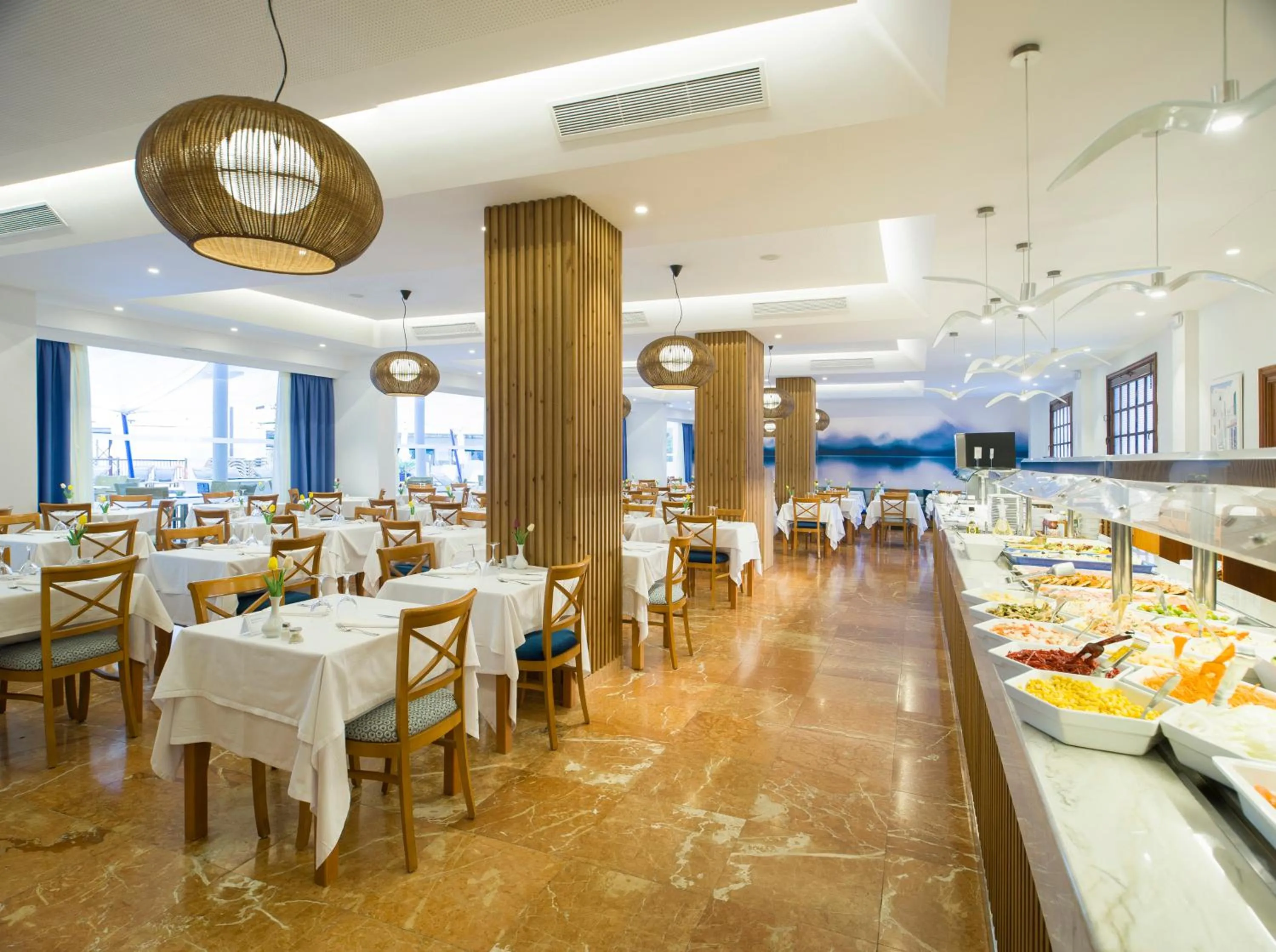 Restaurant/places to eat in Hotel Osiris Ibiza