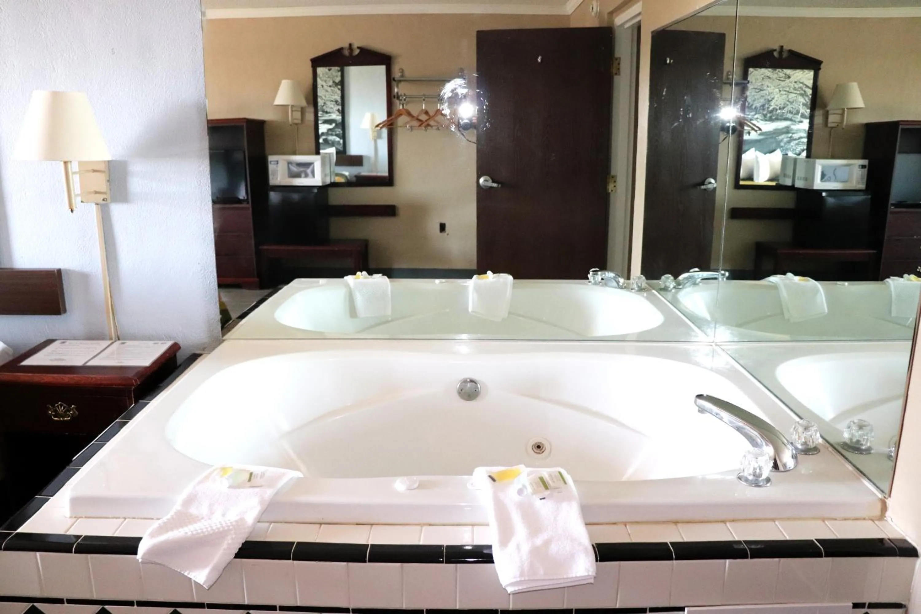 Bath in Super 8 by Wyndham Clarksville East