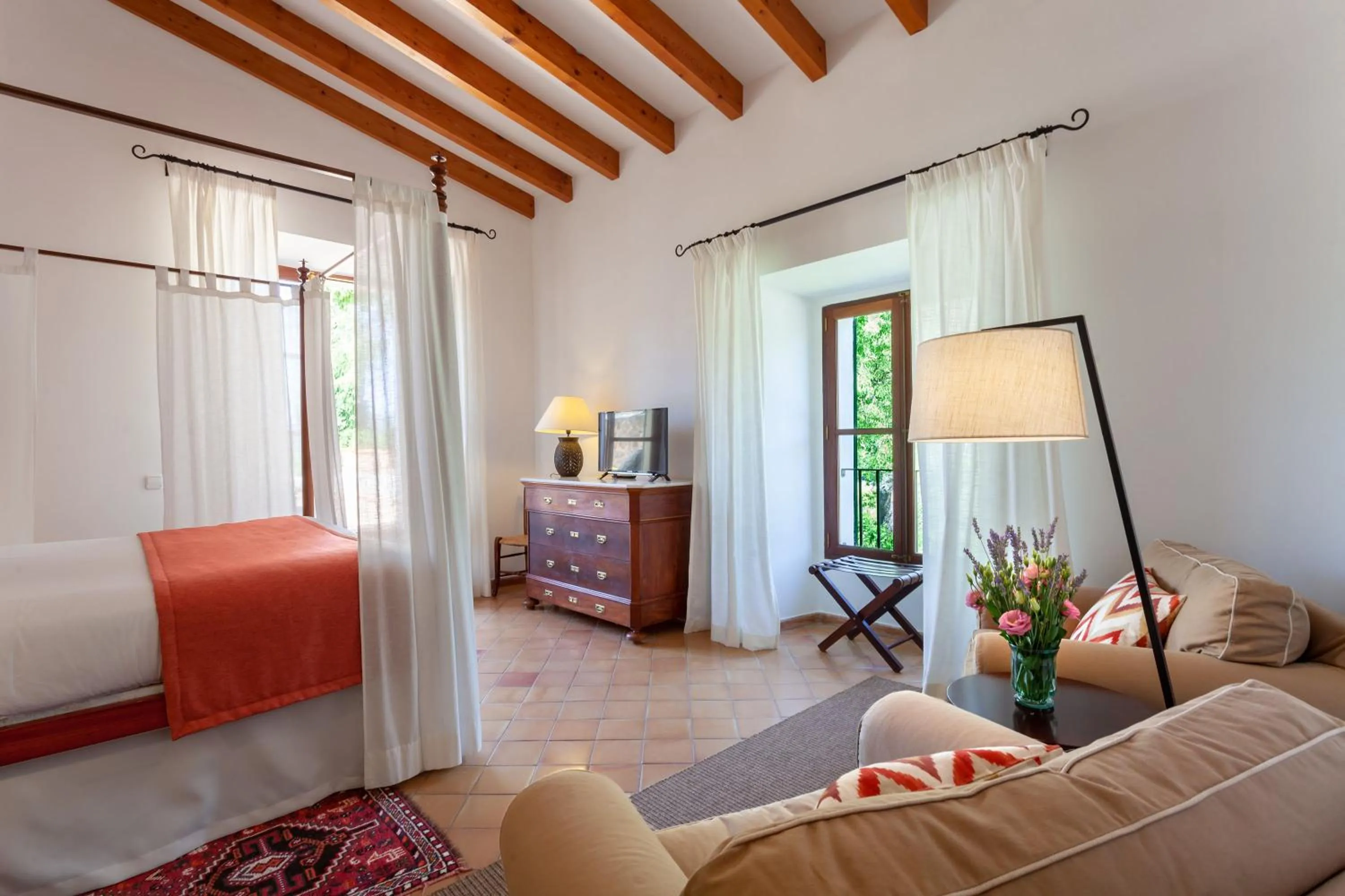 Photo of the whole room, Bed in Finca Hotel Son Palou
