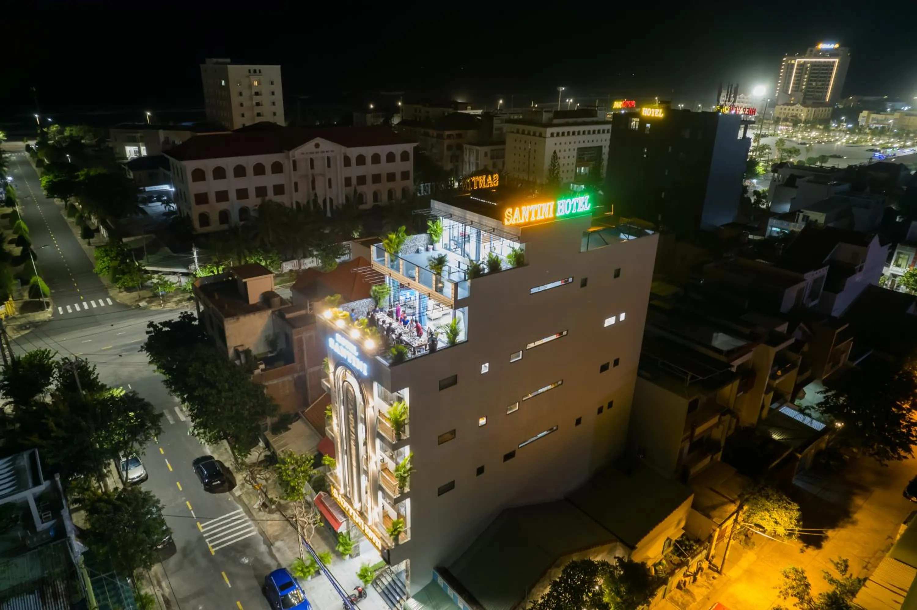 Night in Santini Hotel