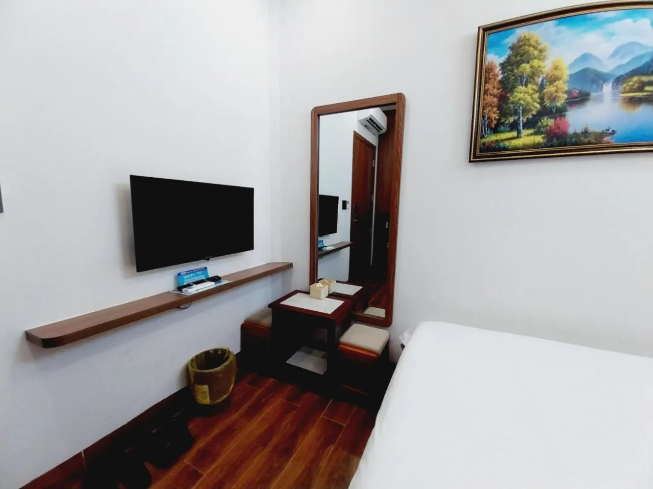 Bed in Santini Hotel