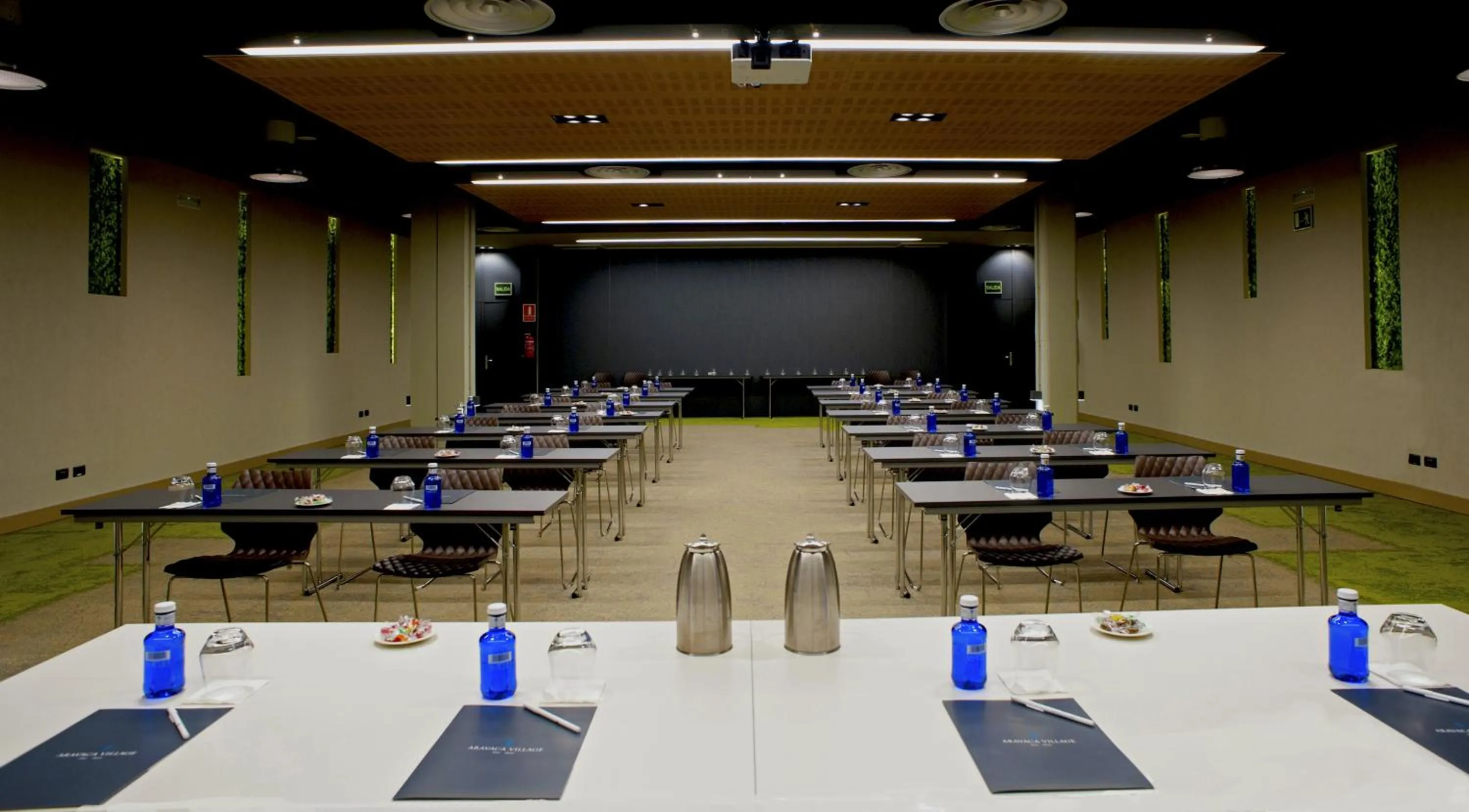 Business facilities in Aravaca Village Hotel