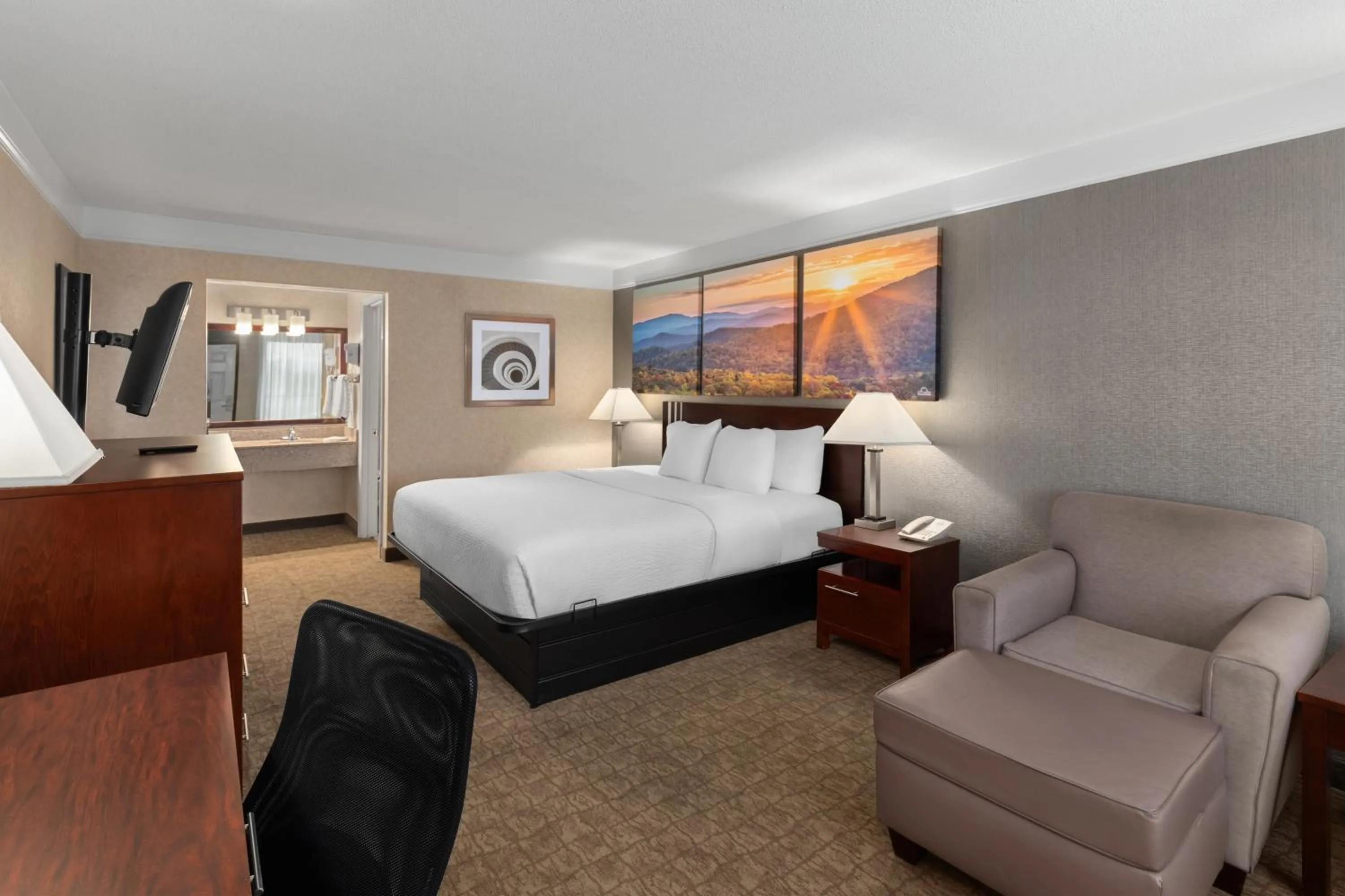 Bed in Days Inn by Wyndham Columbia Kentucky