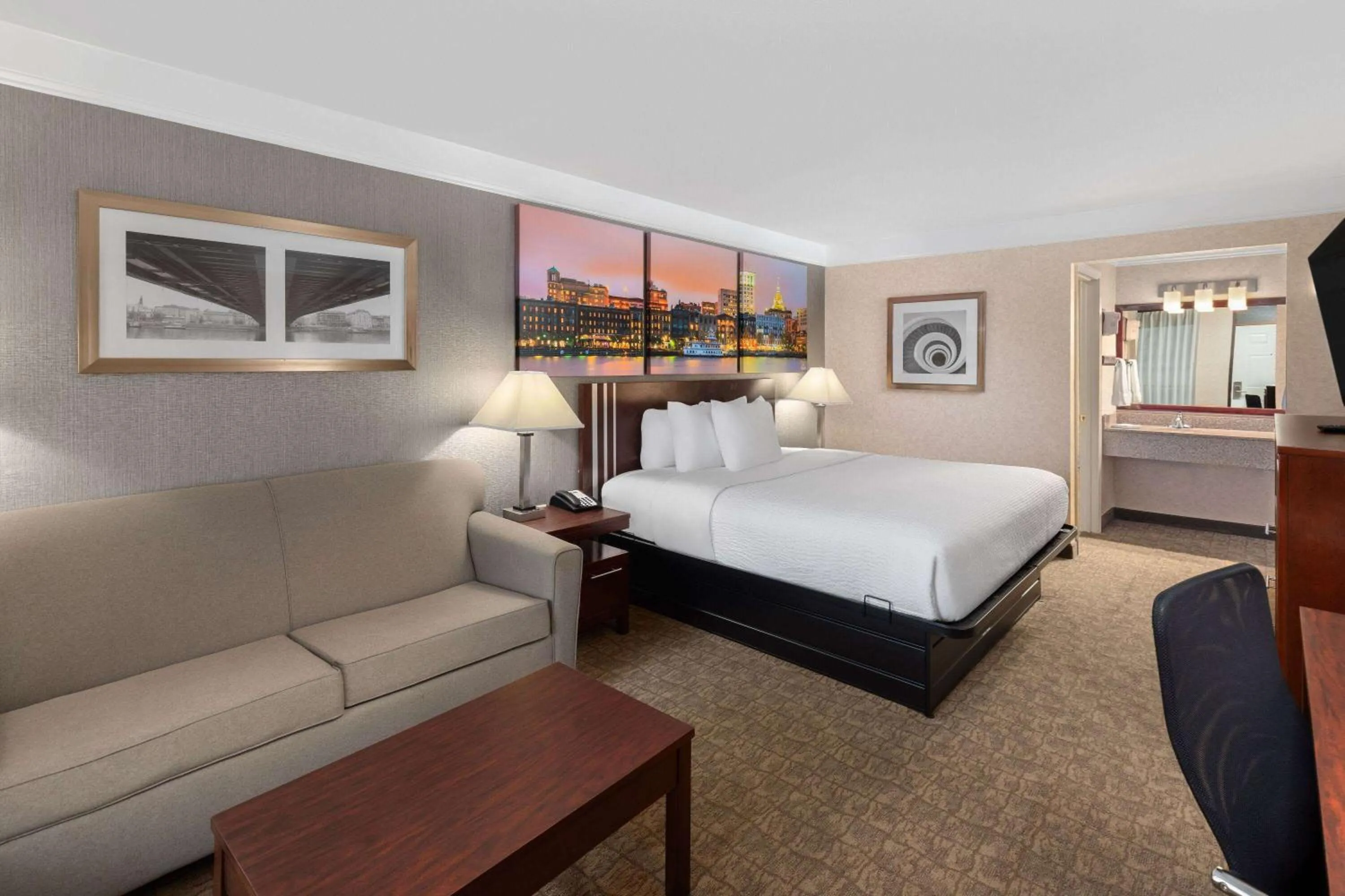 Photo of the whole room, Bed in Days Inn by Wyndham Columbia Kentucky