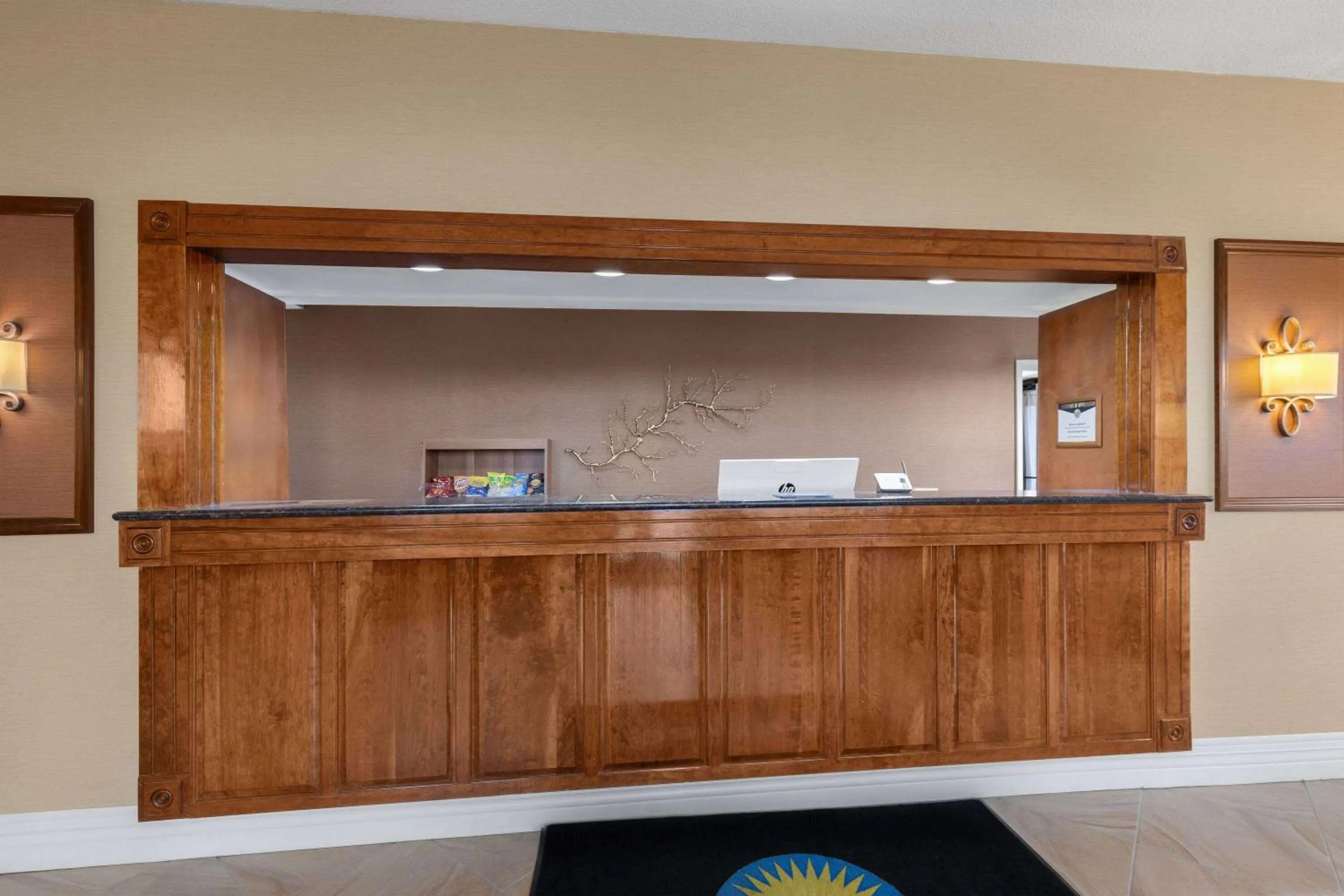 Lobby or reception in Days Inn by Wyndham Columbia Kentucky