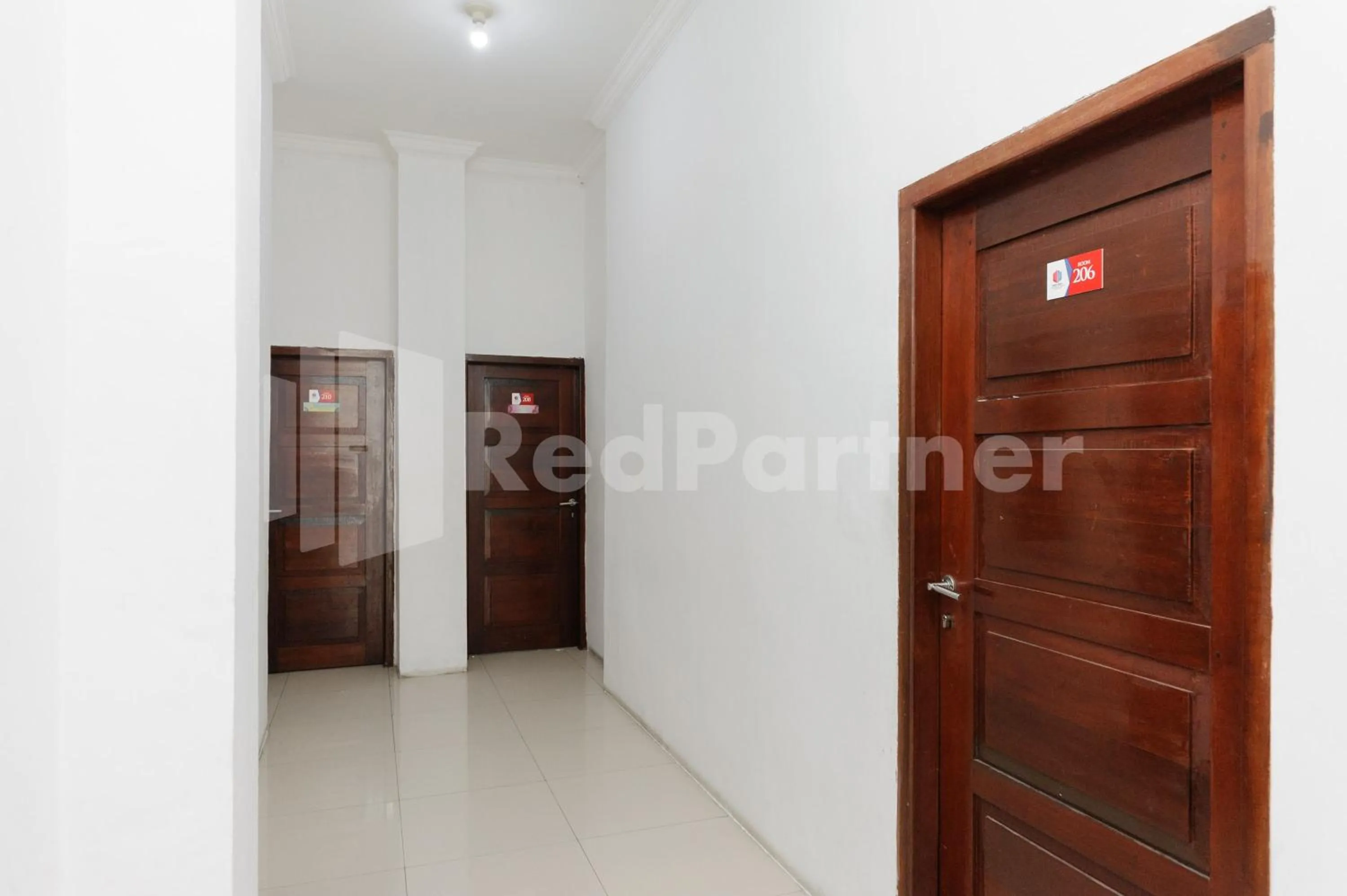 Property building in RedDoorz at Wisma Nabila Syariah near Masjid Raya Baiturrahman Banda Aceh