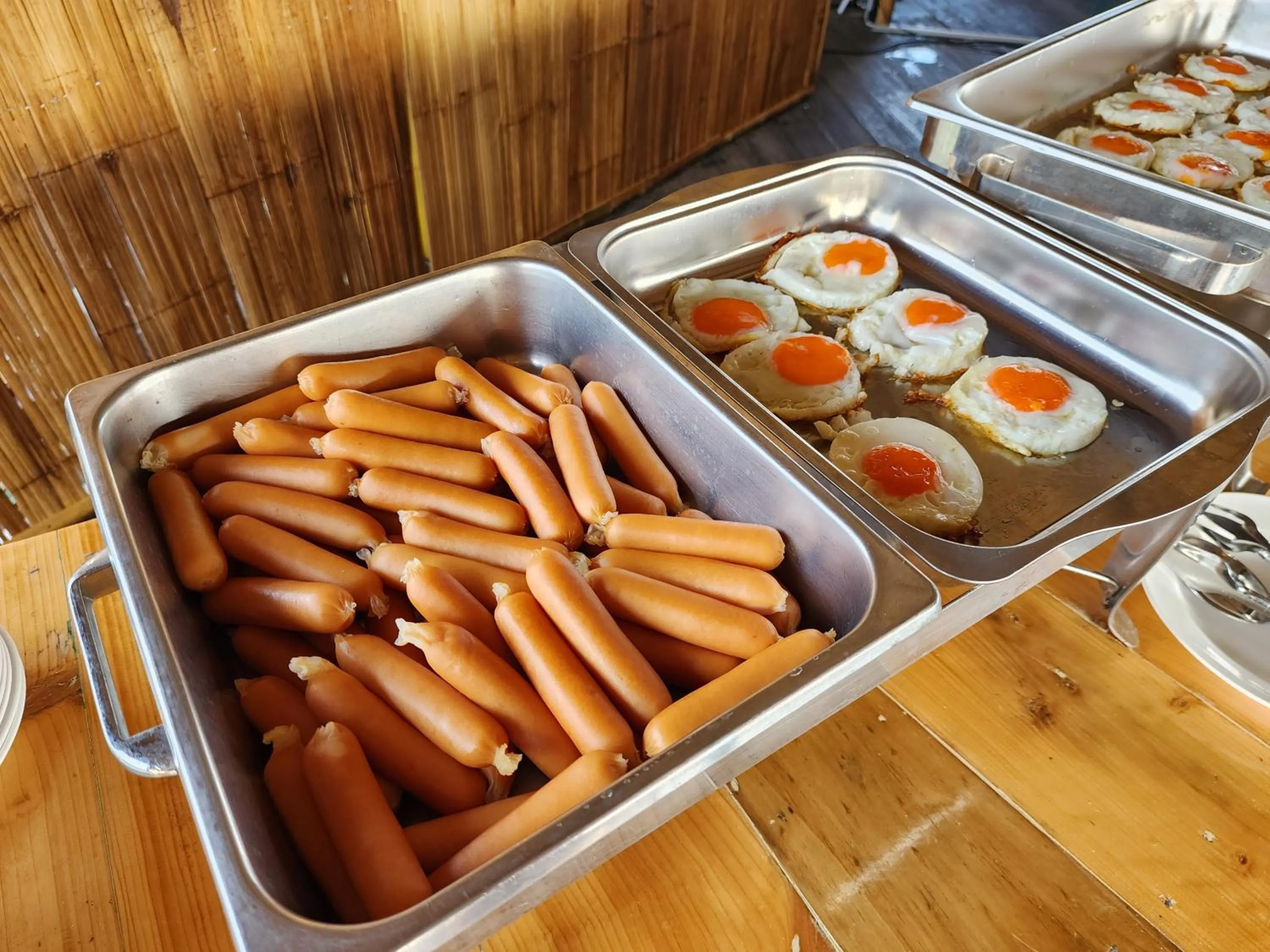 Breakfast in บ้านไร่ วรรณ วาลย์ รีสอร์ท