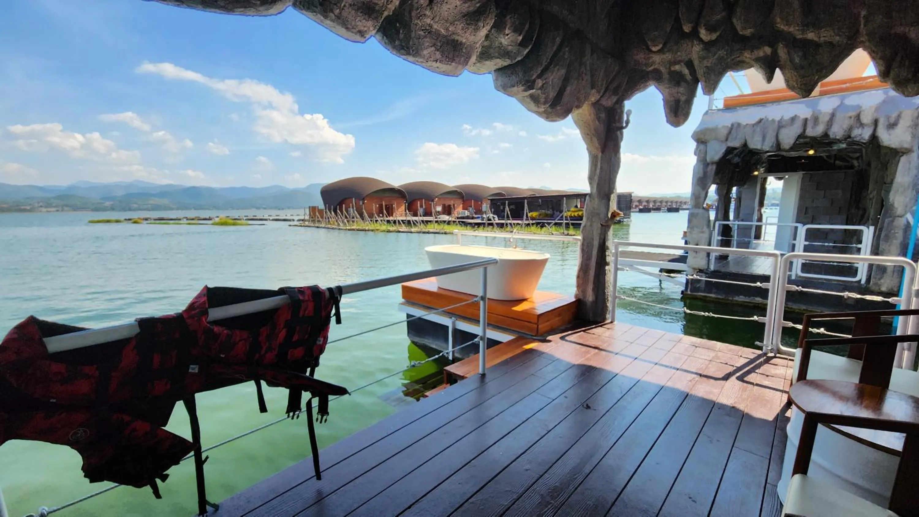 บ้านไร่ วรรณ วาลย์ รีสอร์ท