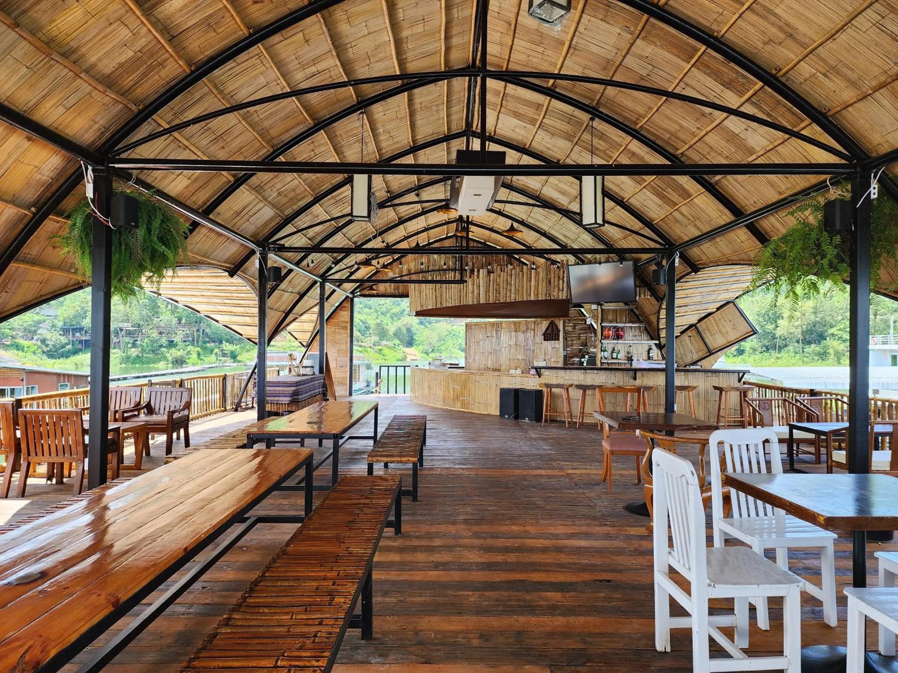 Lounge or bar in บ้านไร่ วรรณ วาลย์ รีสอร์ท