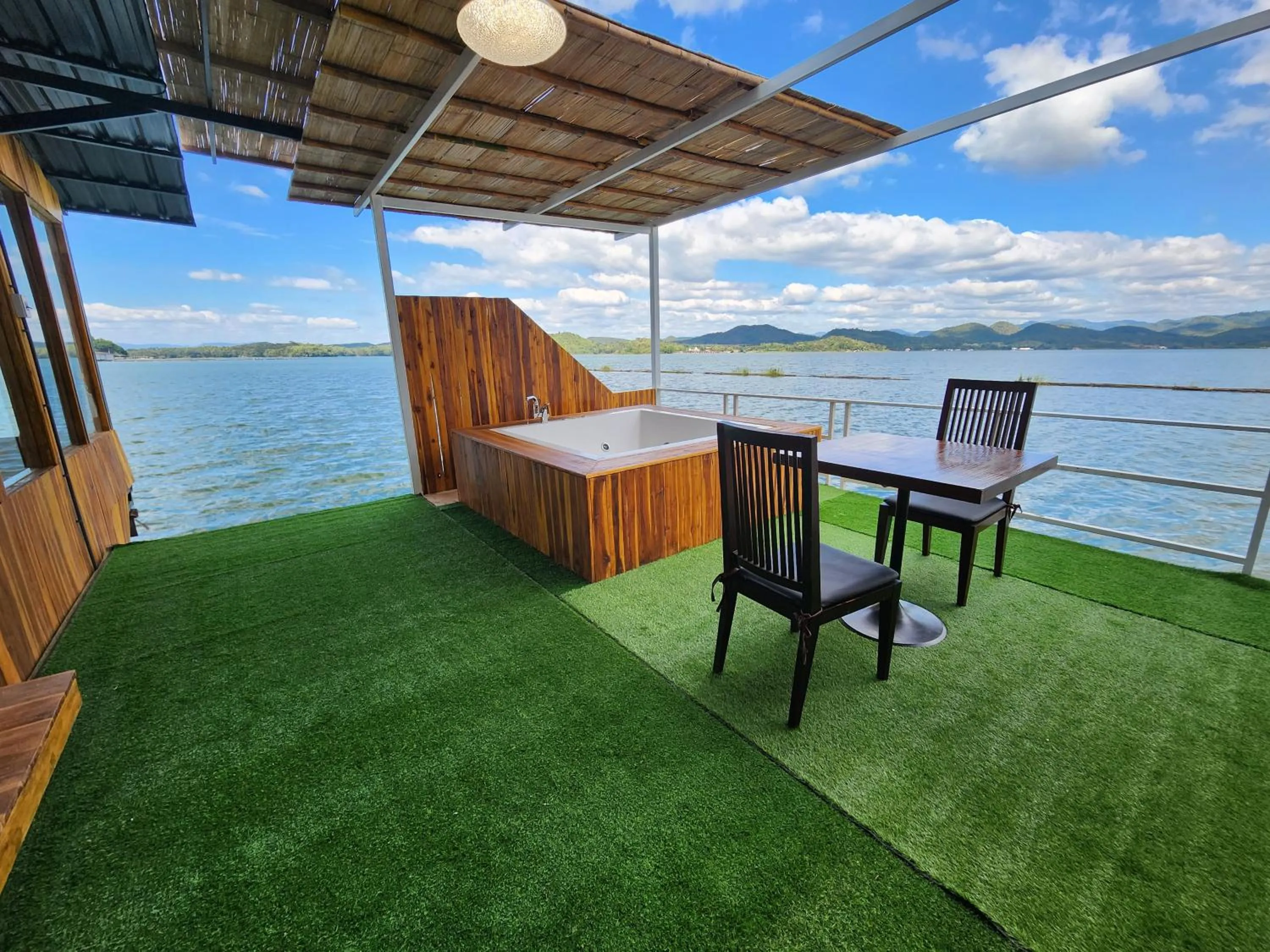 Natural landscape in บ้านไร่ วรรณ วาลย์ รีสอร์ท